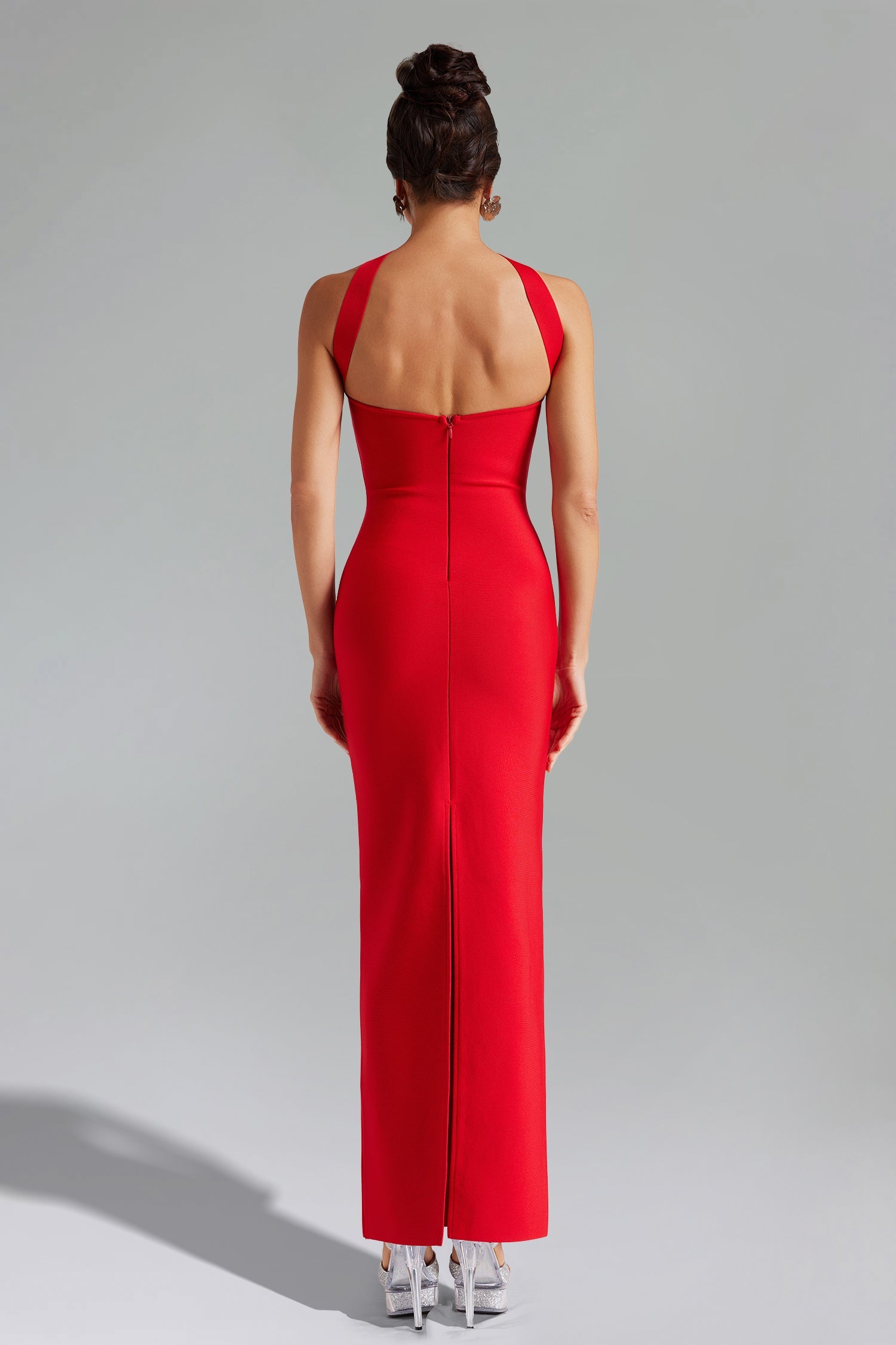 Maddalena Midi Dress - Form-Fitting Silhouette - Halter Neckline - Intricate Detailing - Floor-Length - Versatile For Any Occasion