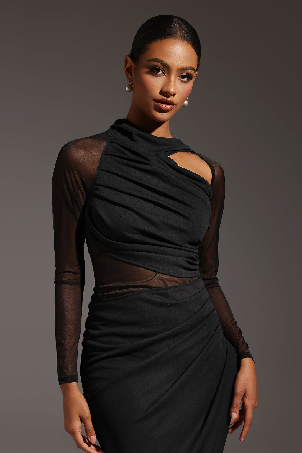 Ginevra Midi Dress - Stretchy Fit - Flattering Silhouette - Versatile - True To Size - Model Stats For Reference