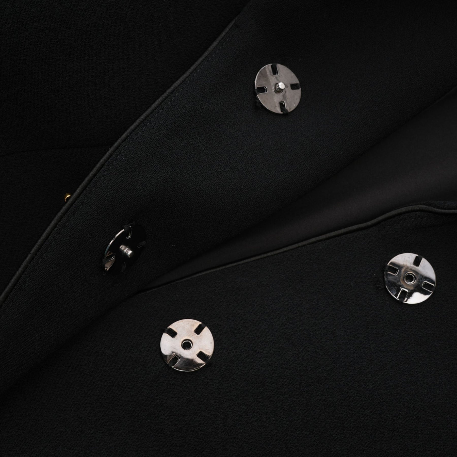 Aëlle Midi Coat - Statement Buttons - Pleated Shoulders - Lapel Collar - Tailored Fit