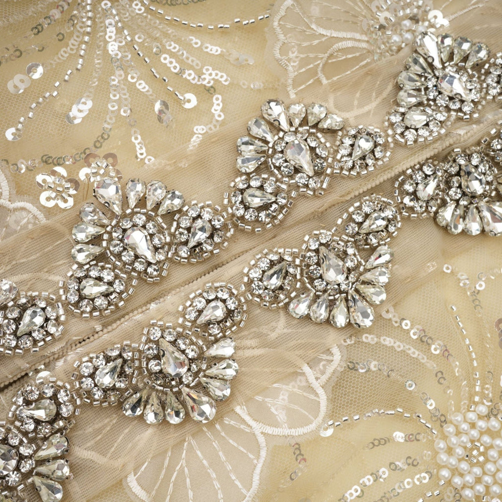 Alexa Jacket – Long sleeves – Floral appliqué – Crystal embellishment