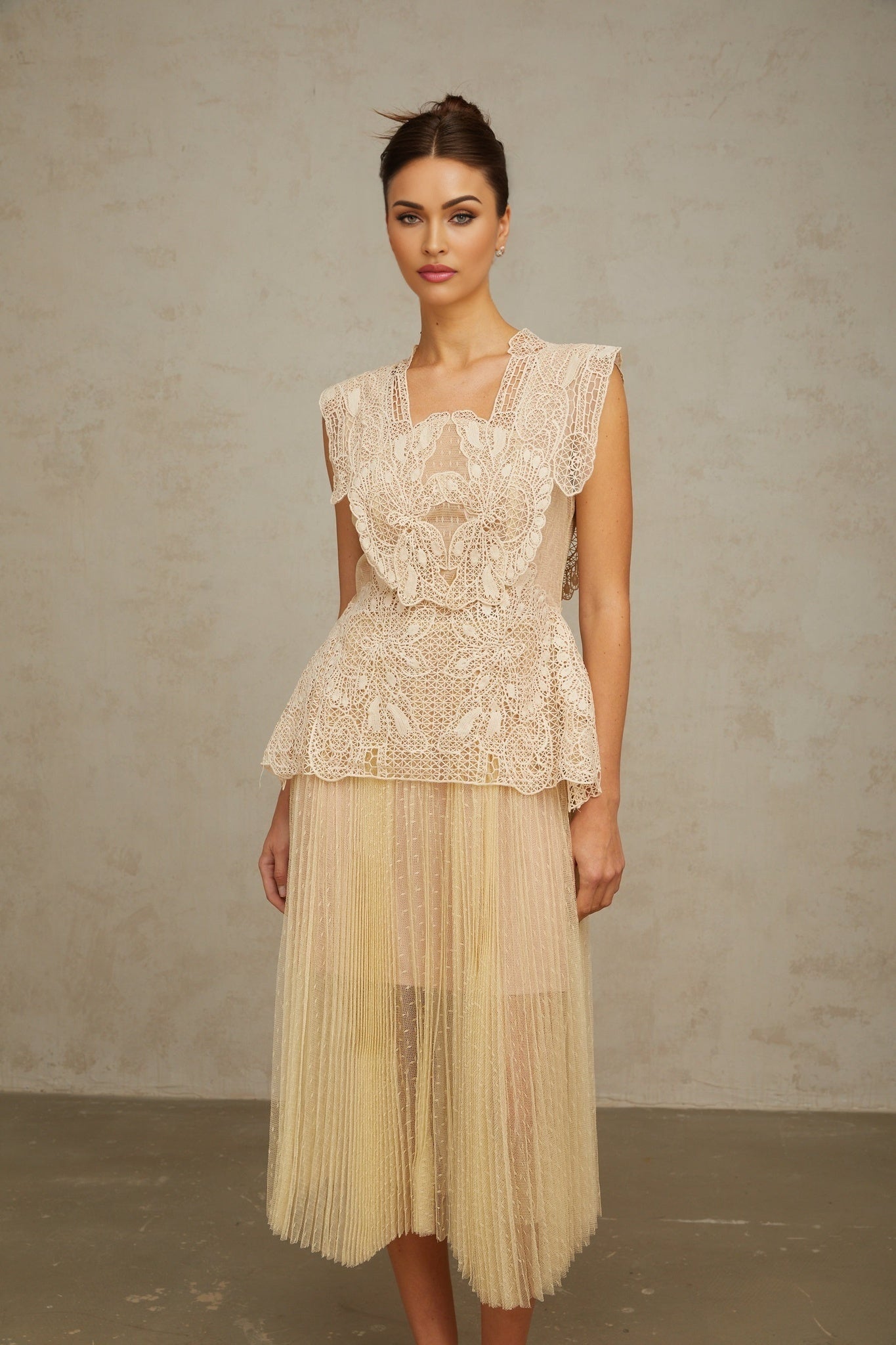 Annie Midi Dress – Sleeveless – Tulle – Pleated Detailing