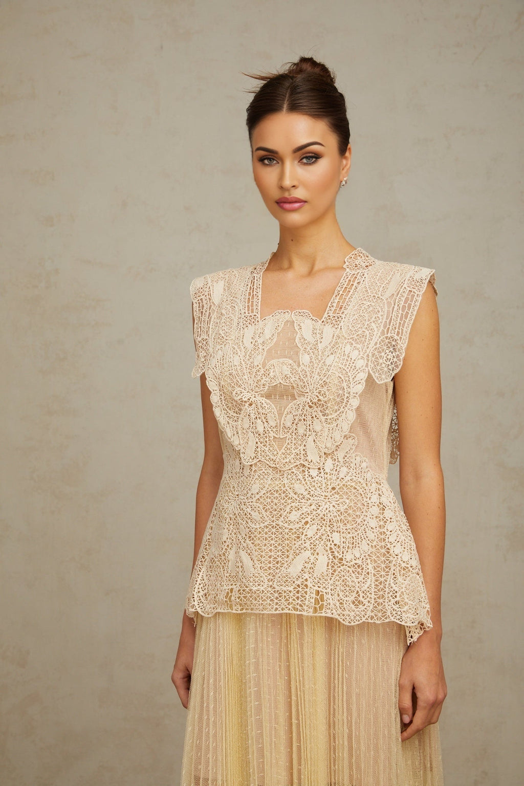 Annie Midi Dress – Sleeveless – Tulle – Pleated Detailing