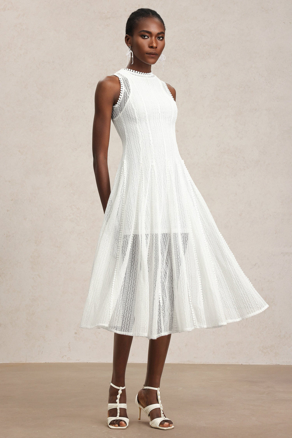 April White Lace Round Neck Sleeveless Dress