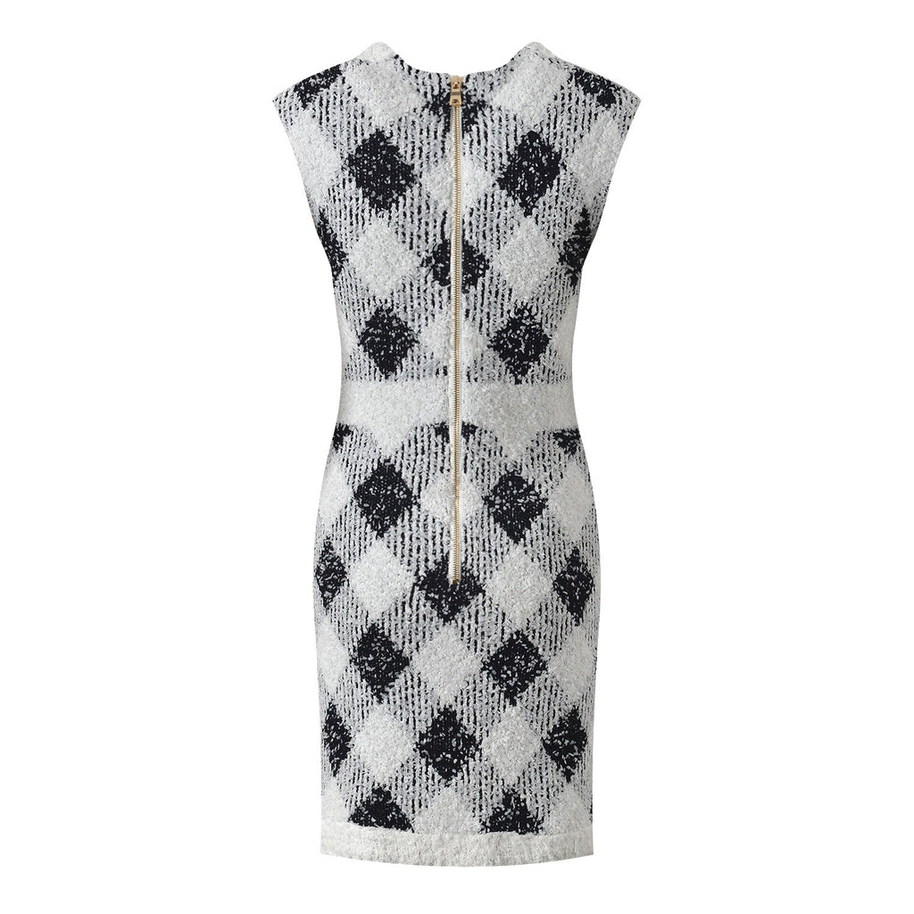 Argyle Dress - Fitted Bodycon Silhouette - Argyle Pattern With Pockets - Tailored Fit - Vintage Elegant Styling - Golden Button Accents