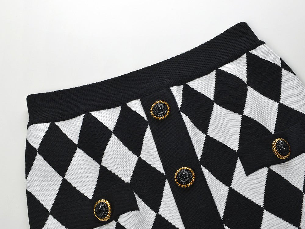 Aspen Skirt - Form - Fitting Pencil Silhouette - Bold Harlequin Pattern - Snug Tailored Fit - Comfortable Knitted Fabric