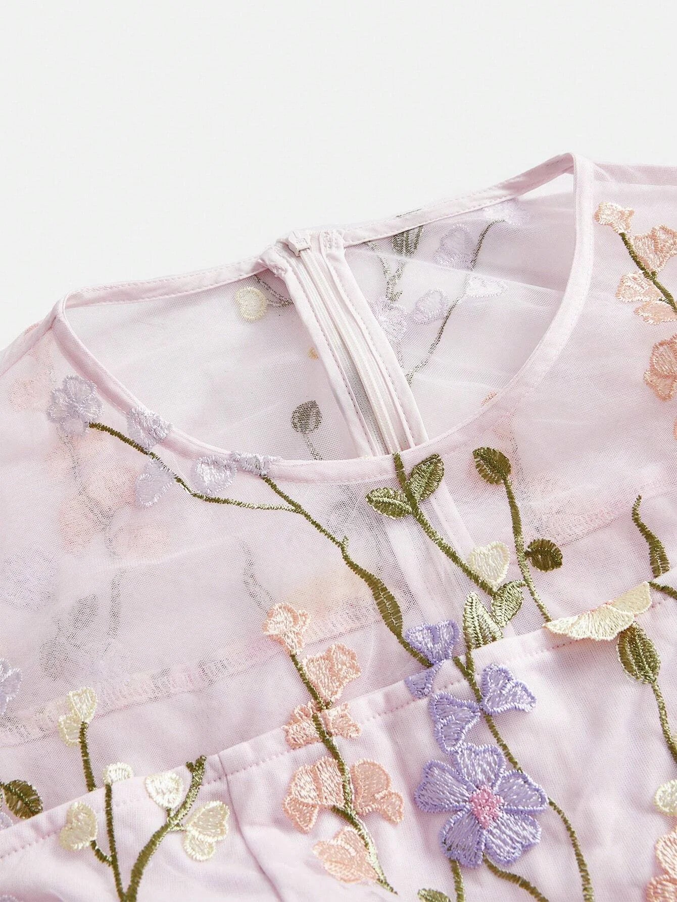 Assuntina Midi Dress - Round Neck - Long Sleeve - Floral Print - Elegant Style - Slim Fit
