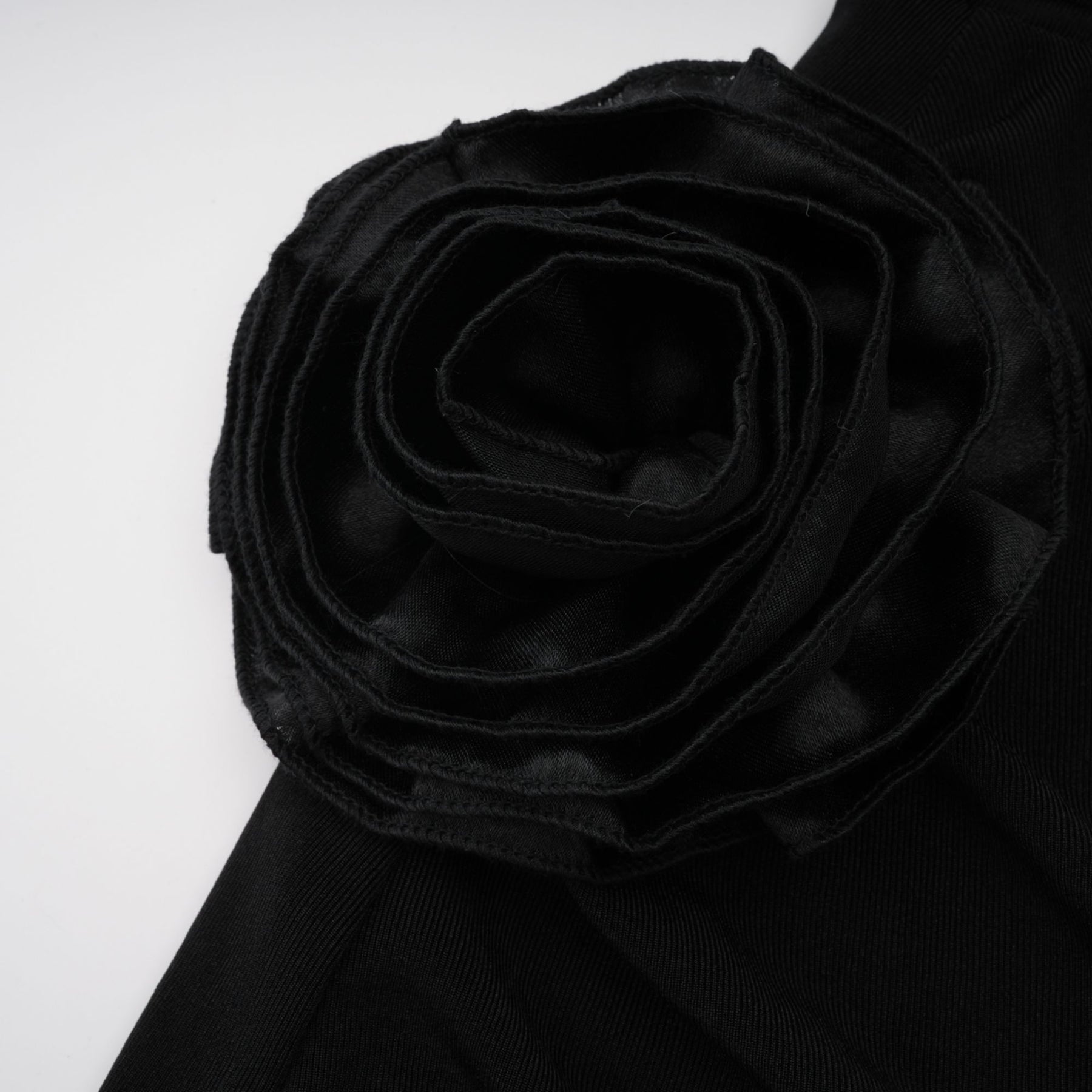 Aubree Floral Maxi Dress - Halterneck Style - Sleeveless Design - Slouchy Hood Feature - Ruched Detailing