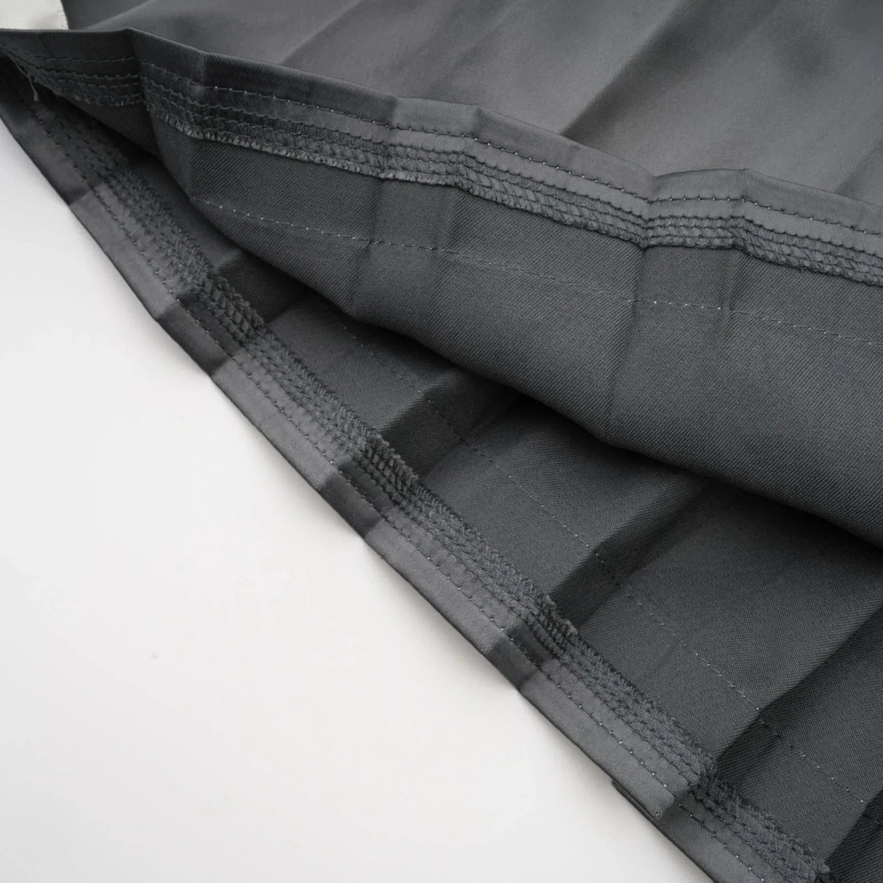 Aubrey Skirt - Color - blocked design - Pleated style - Elastic waistband - Knee length