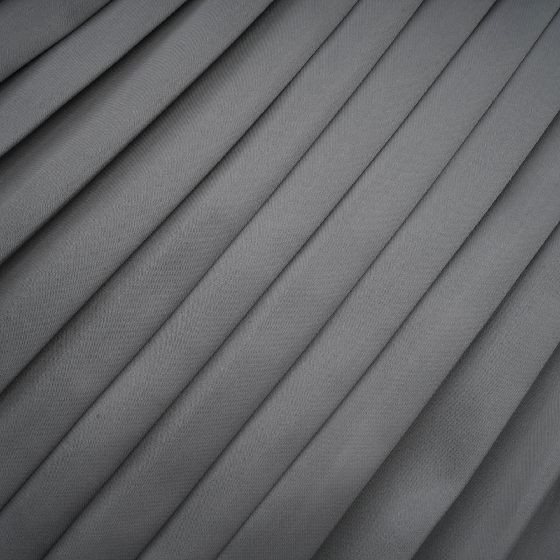 Aubrey Skirt - Color - blocked design - Pleated style - Elastic waistband - Knee length