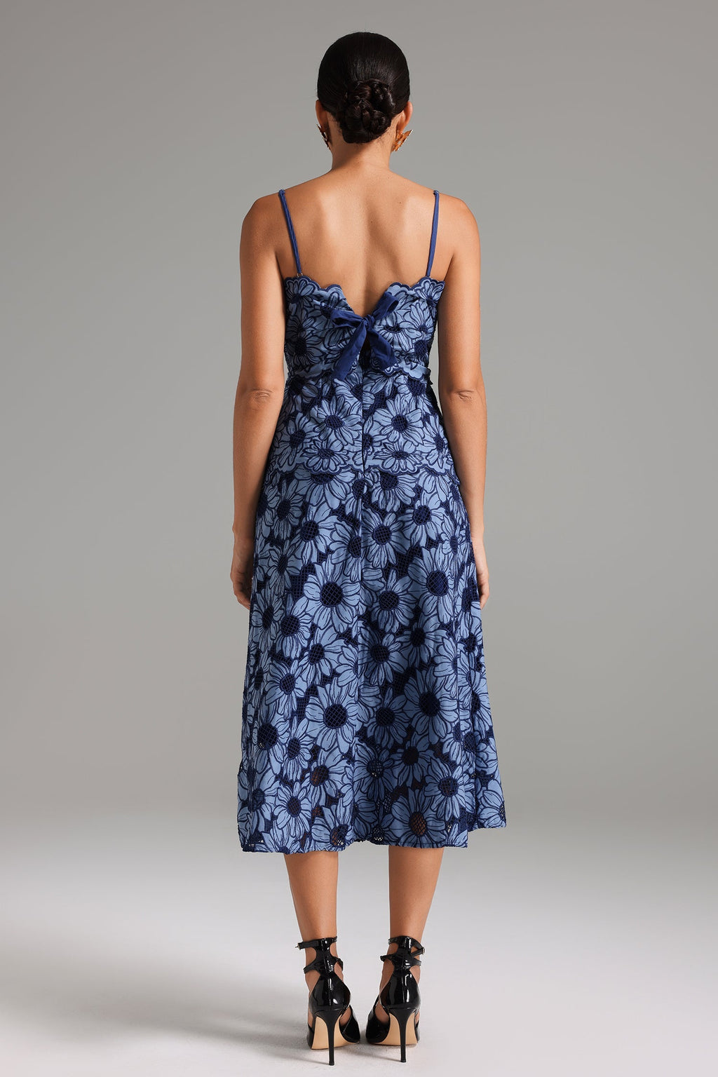 Barbara Blue Floral Slip Dress Sweetheart Neckline Lightweight Fabric