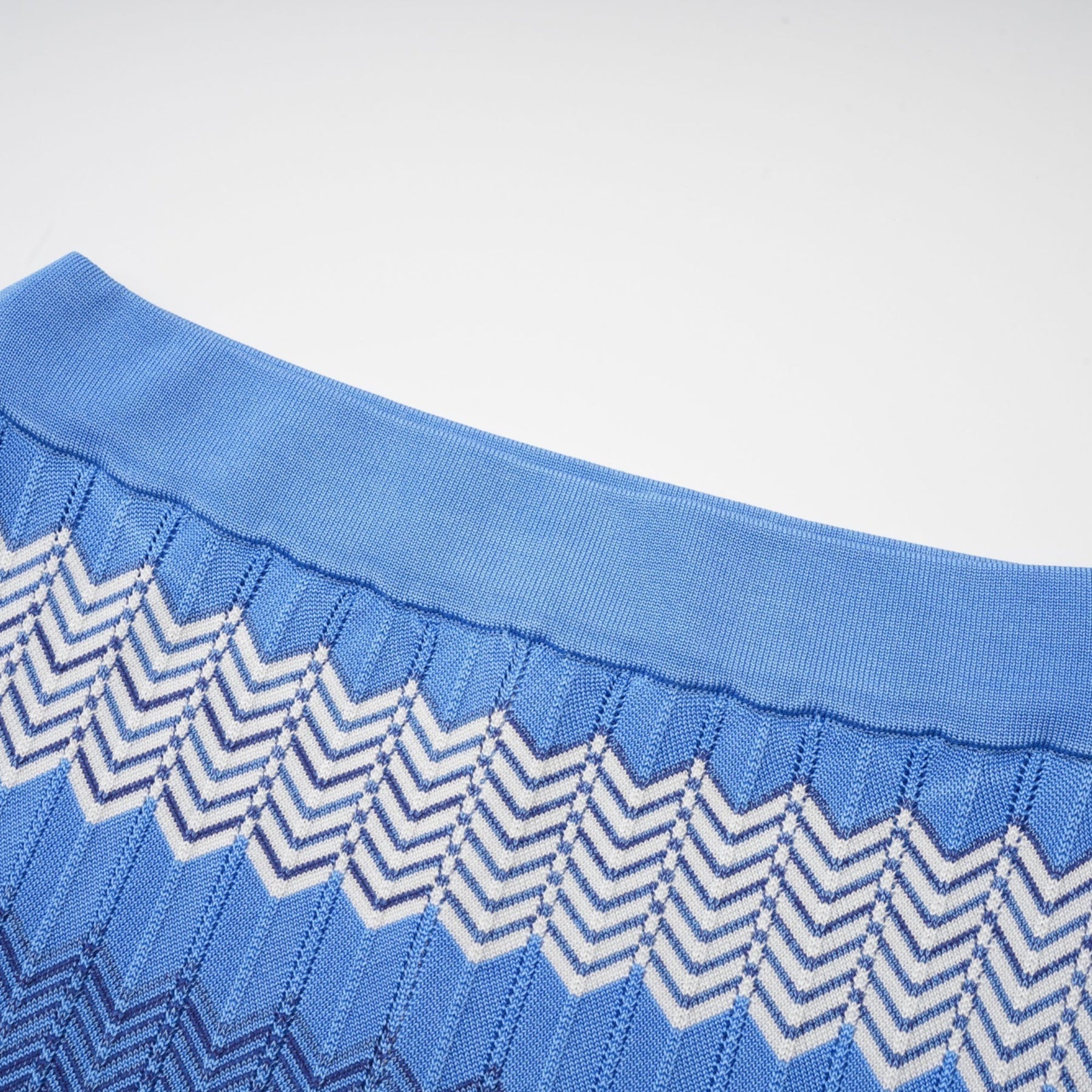 Bianca Skirt & Top Set - Ribbed Knit - Zigzag Woven Design - V - Neck - Button Fastening