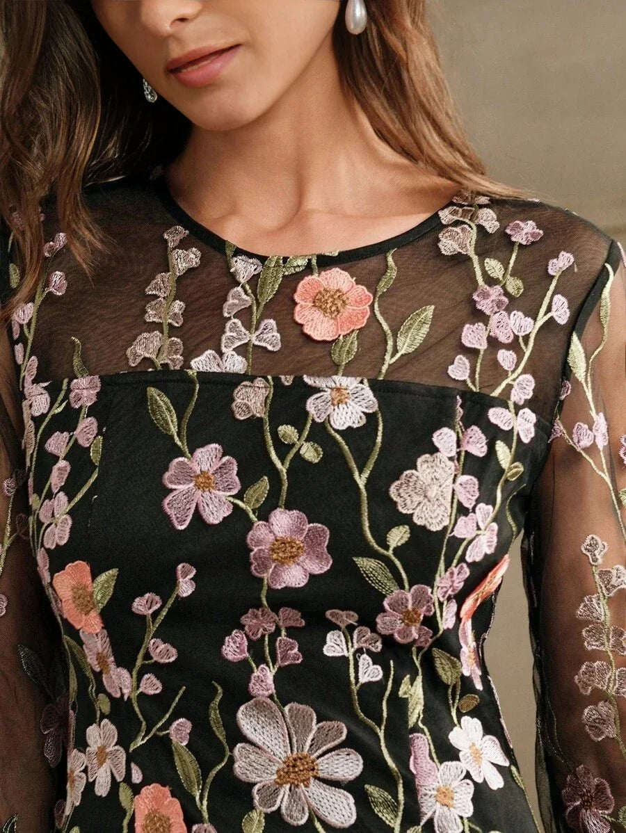 Bristol Midi Dress - Elegant Style - Floral Print - Long Sleeve - Fitted - Beach Occasion