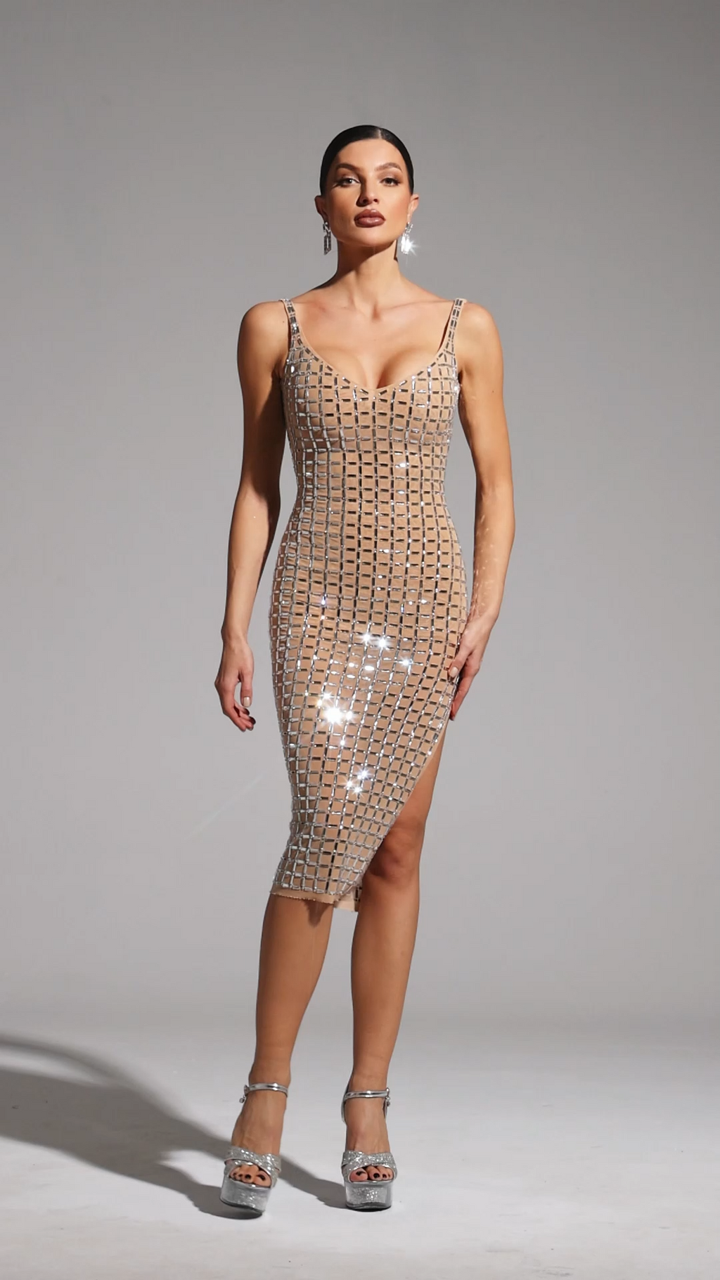 Giulietta Midi Dress - Sleeveless - Diamond Pattern - V-Neckline - Comfortable Fit - Statement Piece