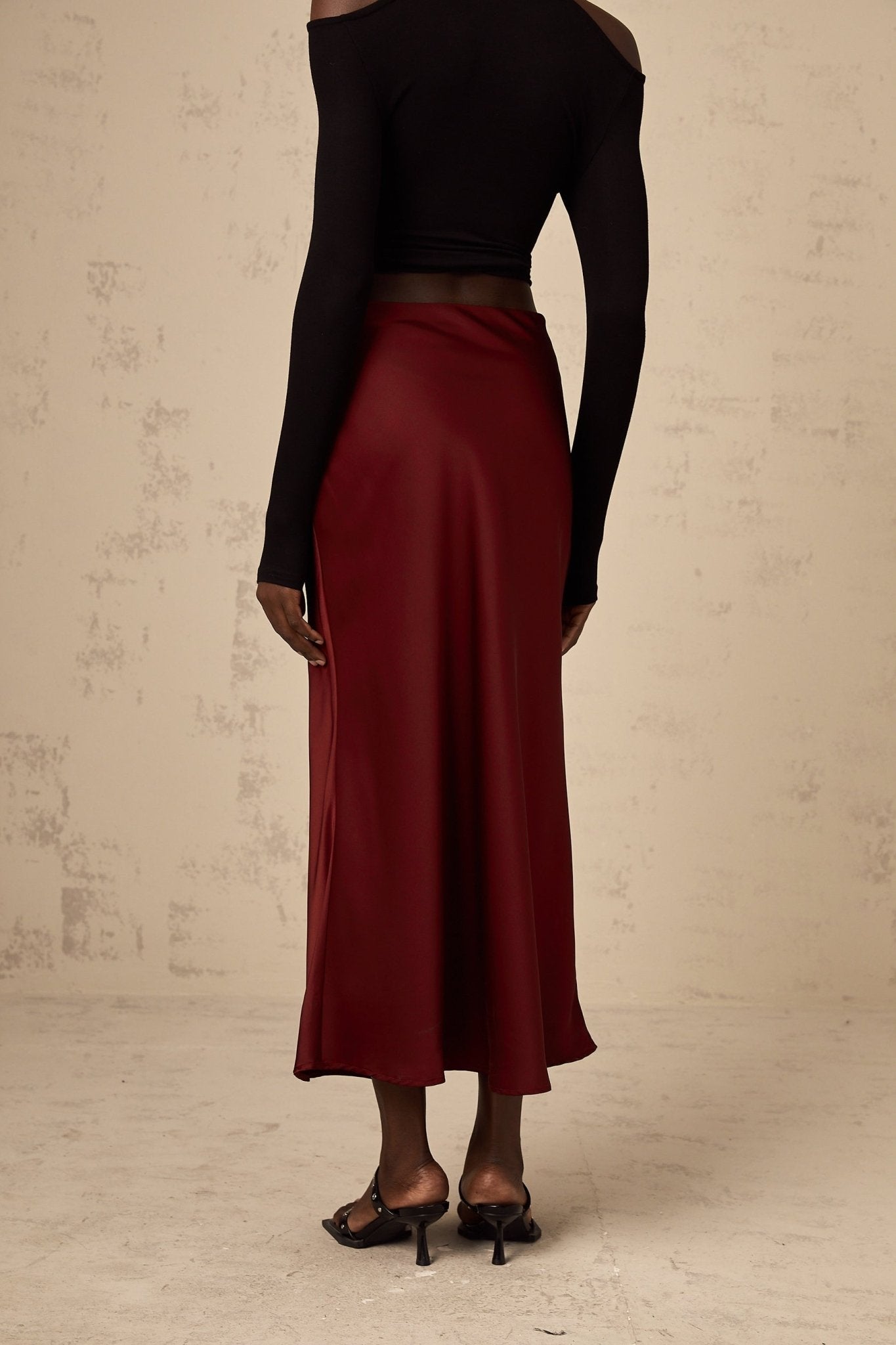 Camilla Flared Hem Skirt - Satin Finish - Twill Weave - Side Zip Fastening - Calf Length