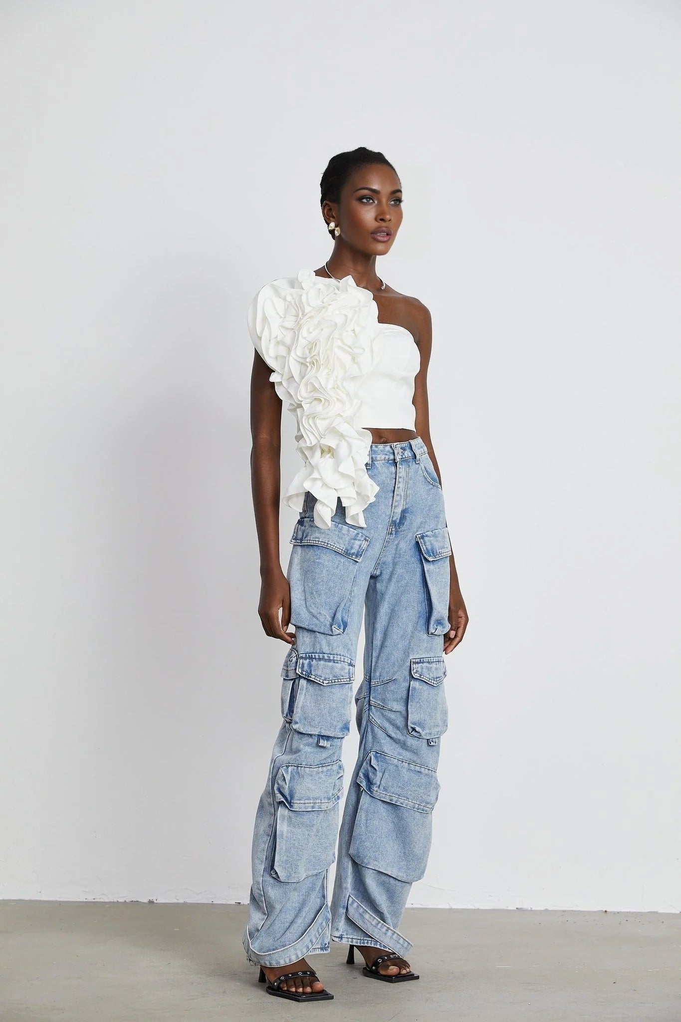 Caterina Floral Top - Off - the - shoulder Style - Sleeveless Design - Floral Applique Detailing - Rear Zip Fastening