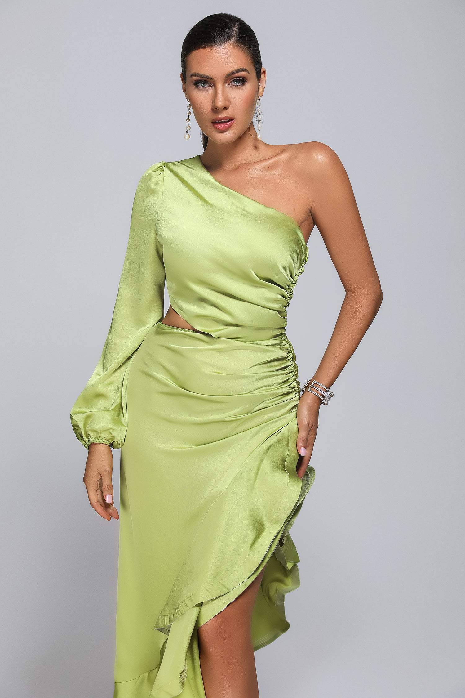 Charleigh Green One-Shoulder Satin Maxi Dress with Ruffled Hemline