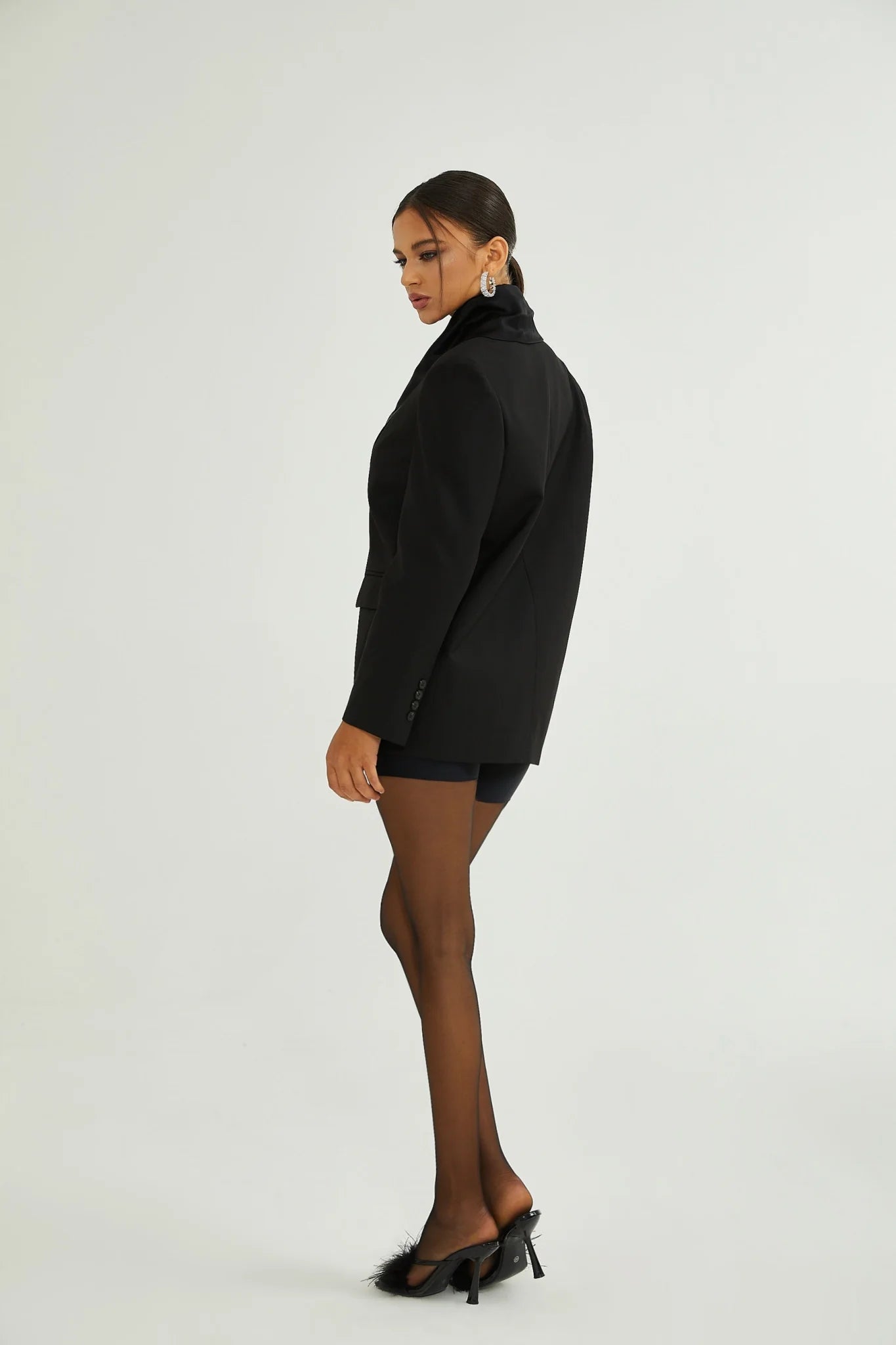 Charlotte Blazer - Wool - Shawl Lapels - Front Button Fastening - Straight Hem