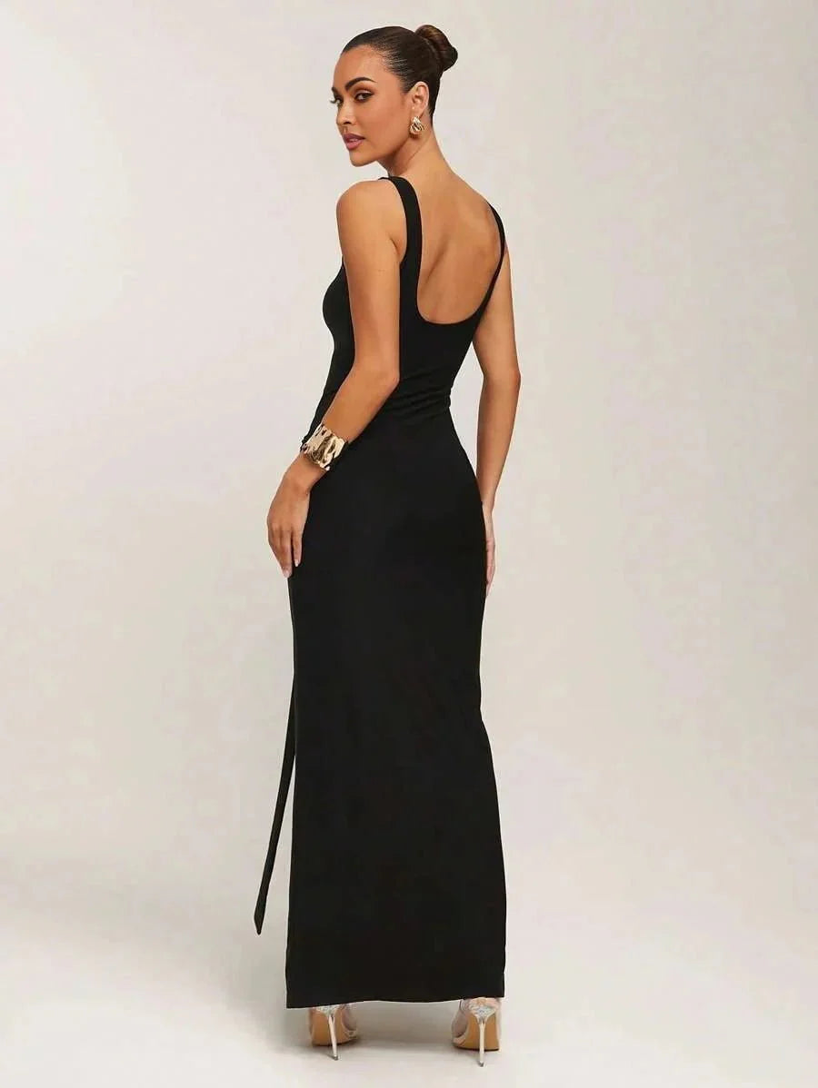 Dallas Maxi Dress - Refined Style - High Stretch Fabric - Slim Fit - Sleeveless - Square Neck Neckline - Wedding Occasion - Premium Quality