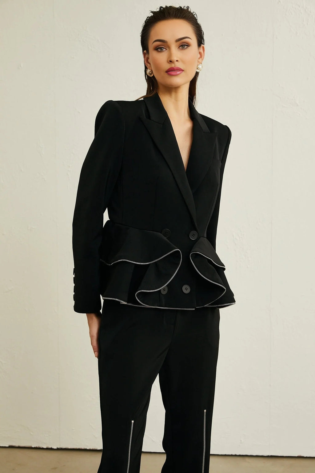 Danielle Jacket & Trousers - V neck - Long sleeves - Buttoned cuffs - High waist
