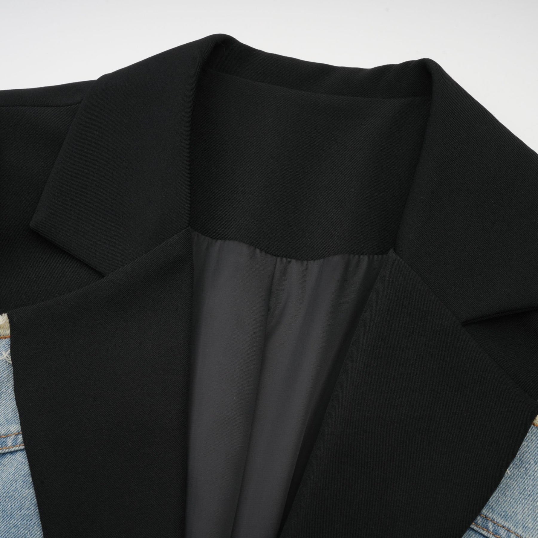 Delizia Denim Blazer - Peak Lapels - Ripped Detailing - Fringed Design - Buttoned Cuffs