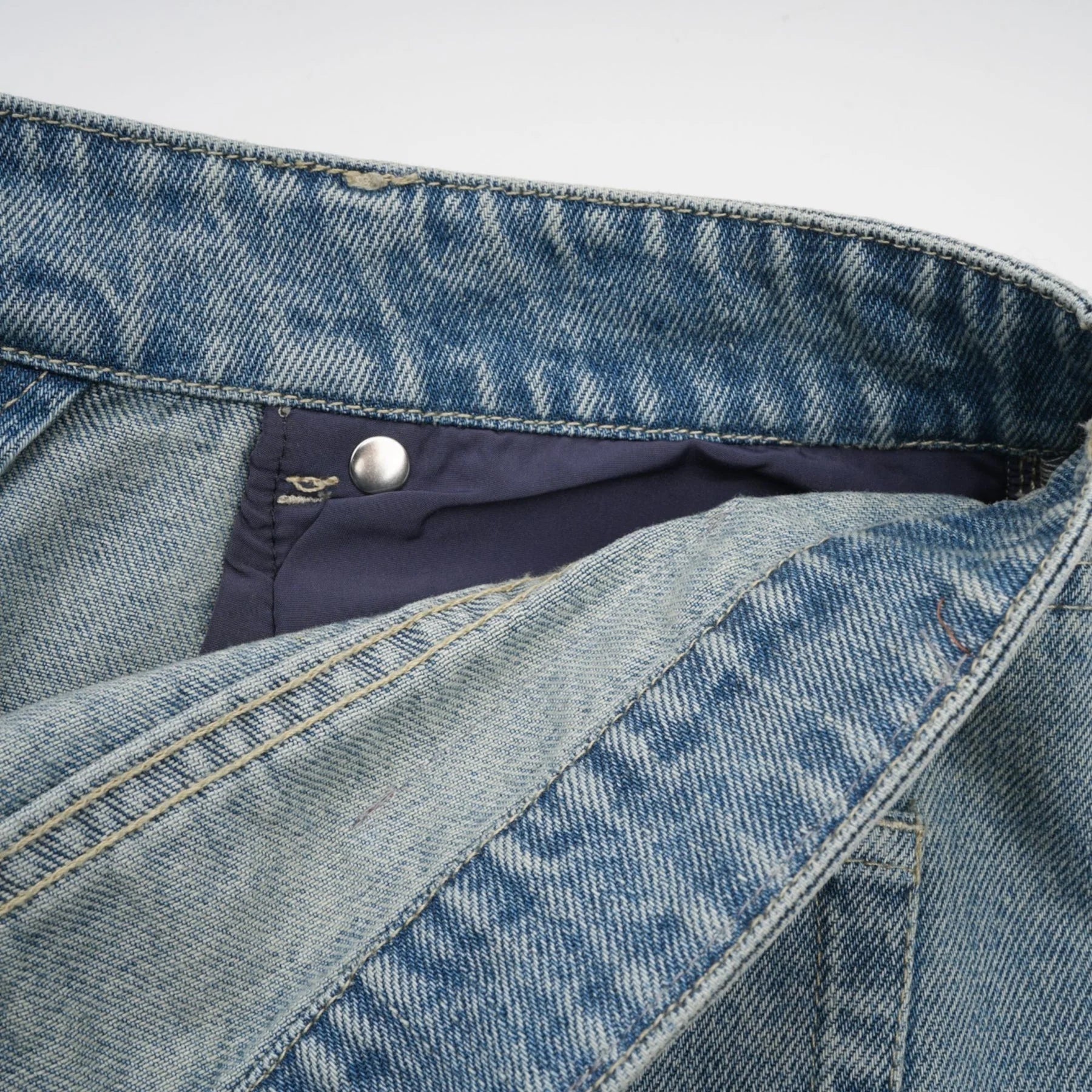 Diana Jeans - Strap Detailing - Whiskering Effect - Off - Center Button Fastening - Five Pockets