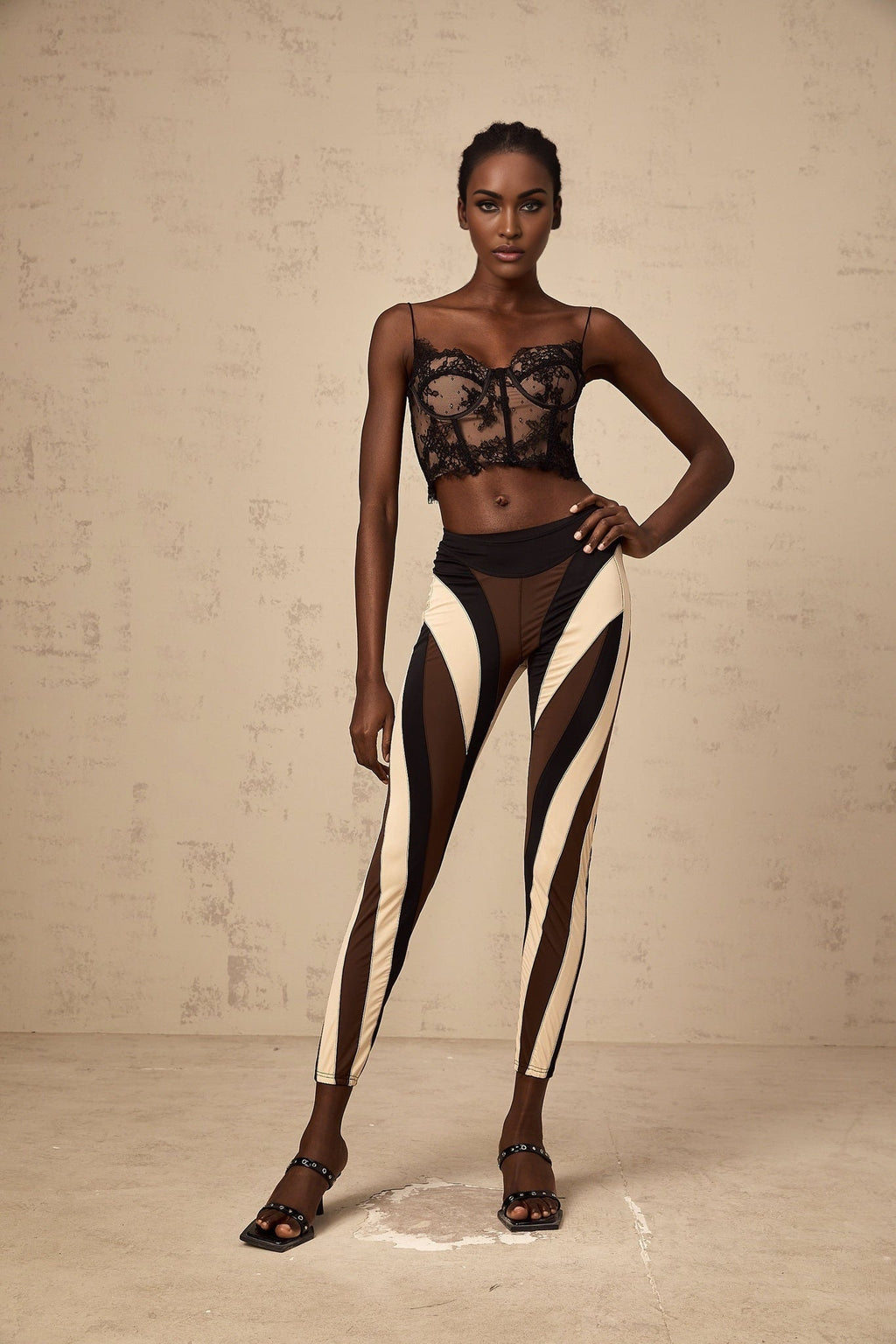 Diane High - Waisted Leggings – Stretch Fit – Color Block – Slim Cut – Panelled – Sporty & Chic – Trendy Athleisure