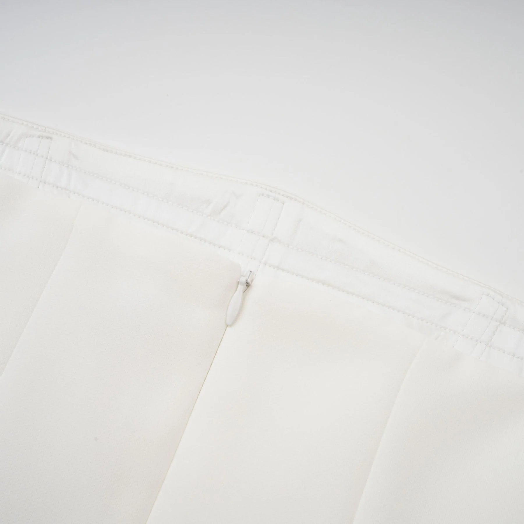 Diletta Maxi Dress - Strapless Sleeveless Design - Off - The - Shoulder Style - Pleated with Ruffled - Cut Trim - Rear Zip Fastening