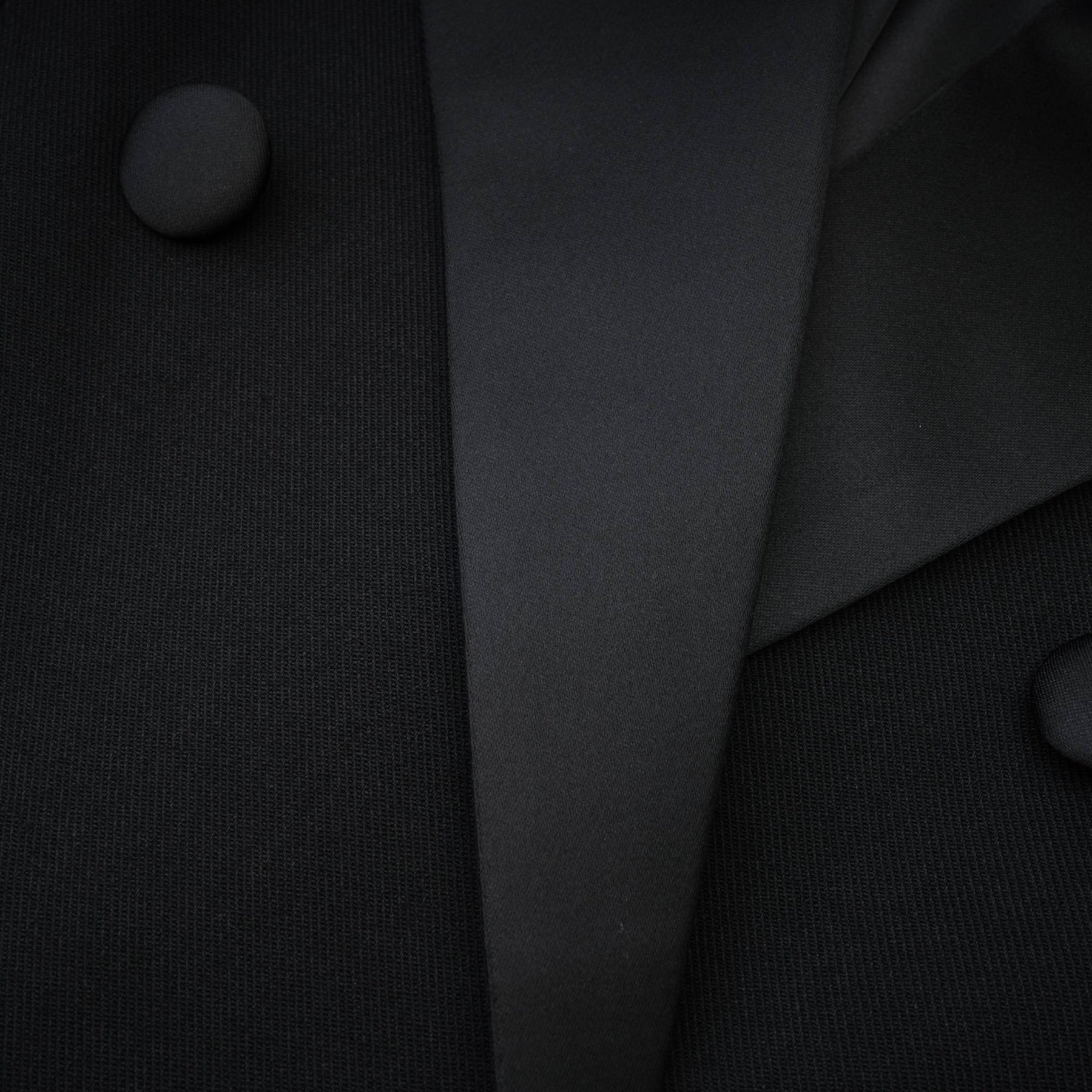 Eithne Double - Breasted Coat - Notched Lapels - Ankle - Length - Tailored Fit - Pockets