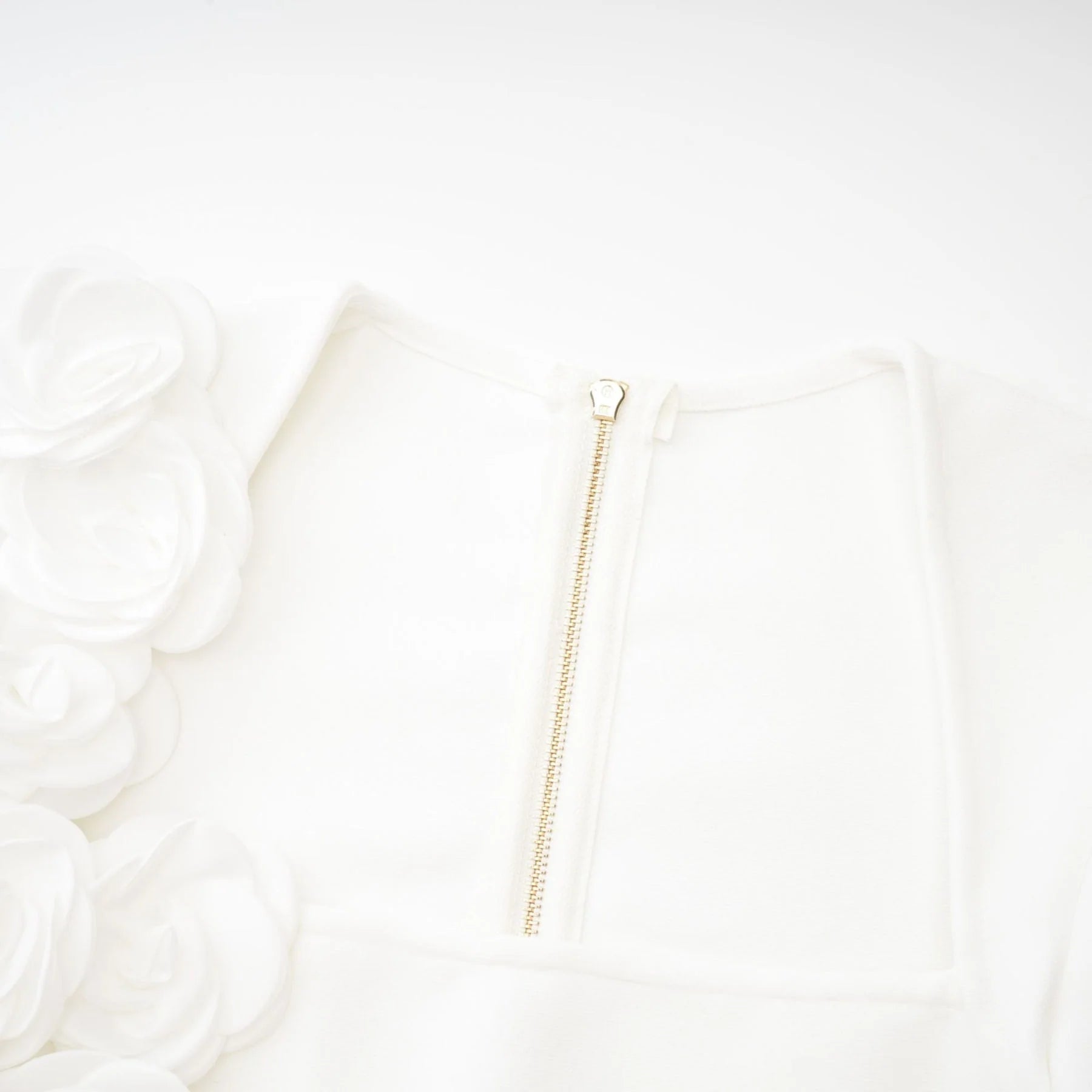 Elena Faux - Flower Detailed Cropped Top - Ankle - Length Skirt Set