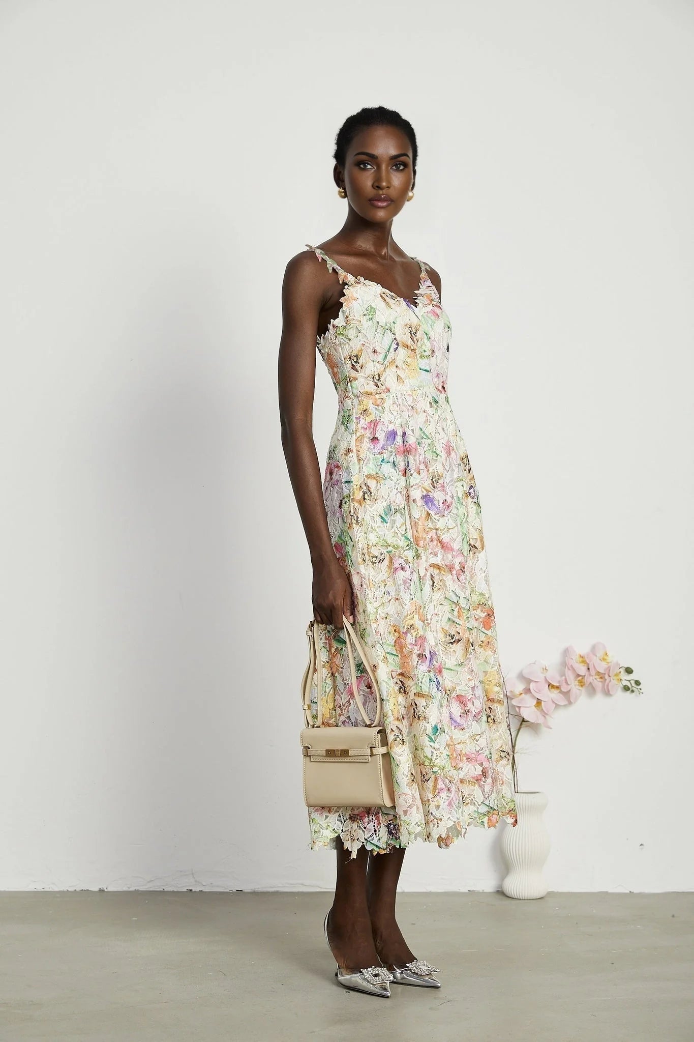 Emery Midi Dress - Sleeveless - V - neck - Floralembroidered - A - line skirt - Rear zip fastening