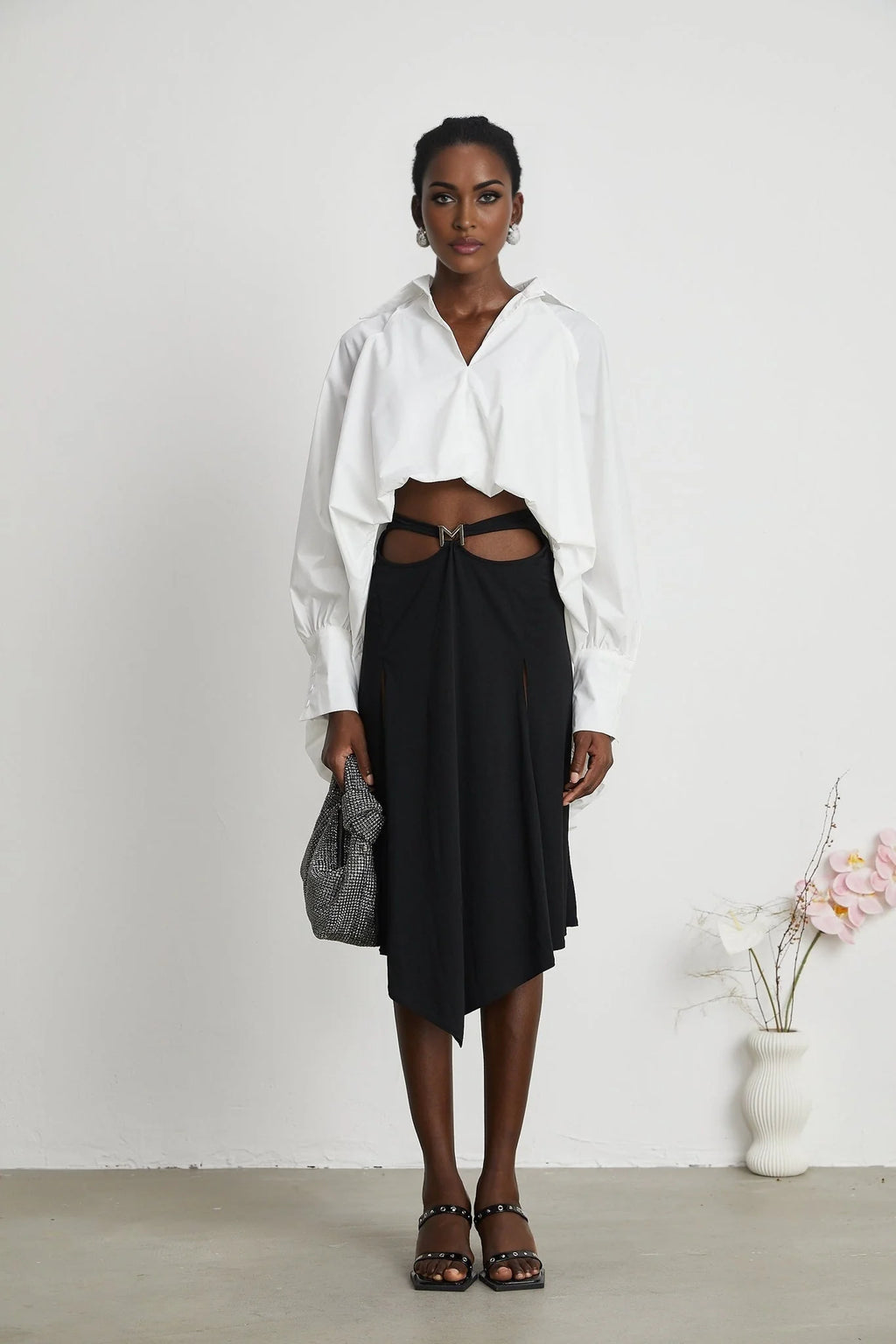 Emma Shirt - Lapels - Long Sleeves - V Neck - Buttoned Cuffs
