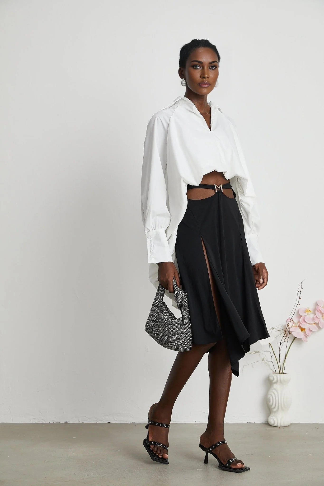 Emma Shirt - Lapels - Long Sleeves - V Neck - Buttoned Cuffs