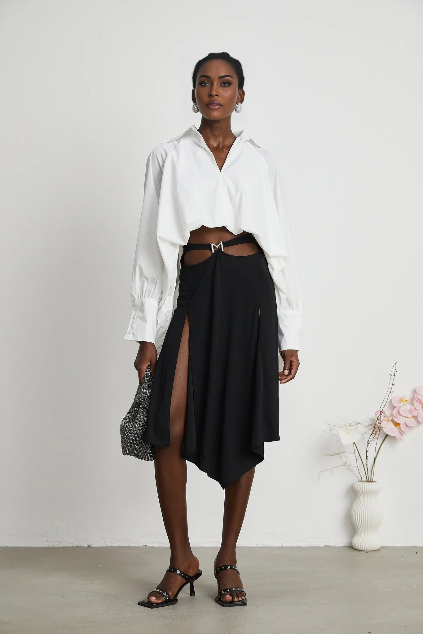 Emma Shirt - Lapels - Long Sleeves - V Neck - Buttoned Cuffs