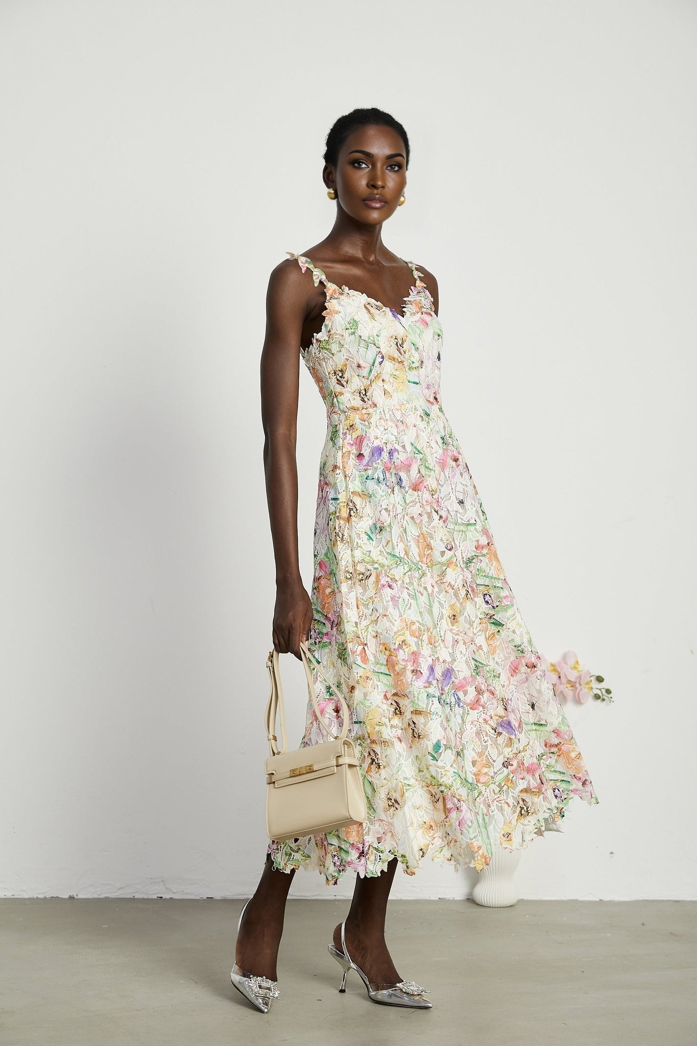 Enora Midi Dress - Sleeveless Cut - V - Neckline - Spaghetti Straps - Floral Embroidery - A - Line Silhouette