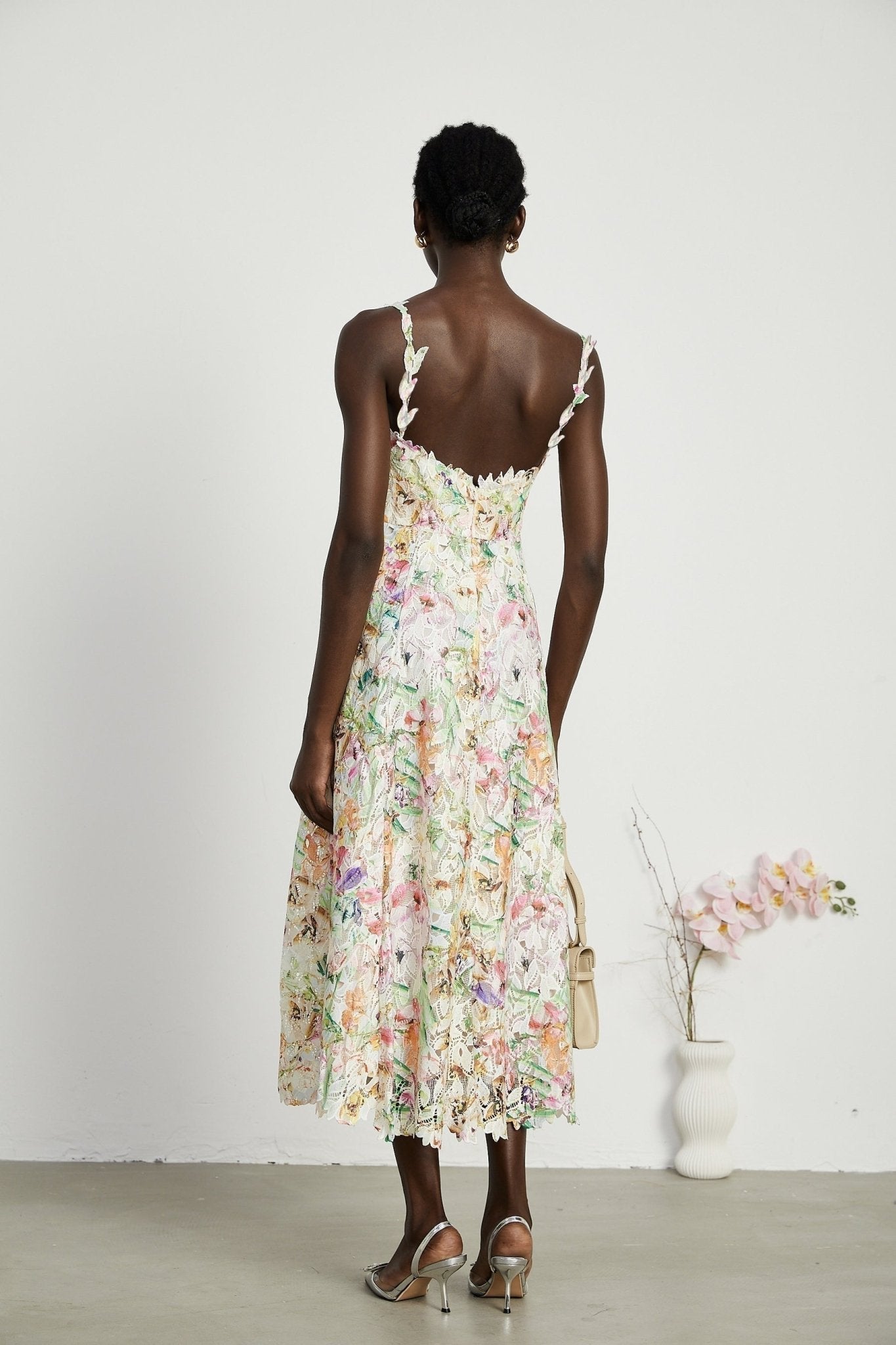 Enora Midi Dress - Sleeveless Cut - V - Neckline - Spaghetti Straps - Floral Embroidery - A - Line Silhouette