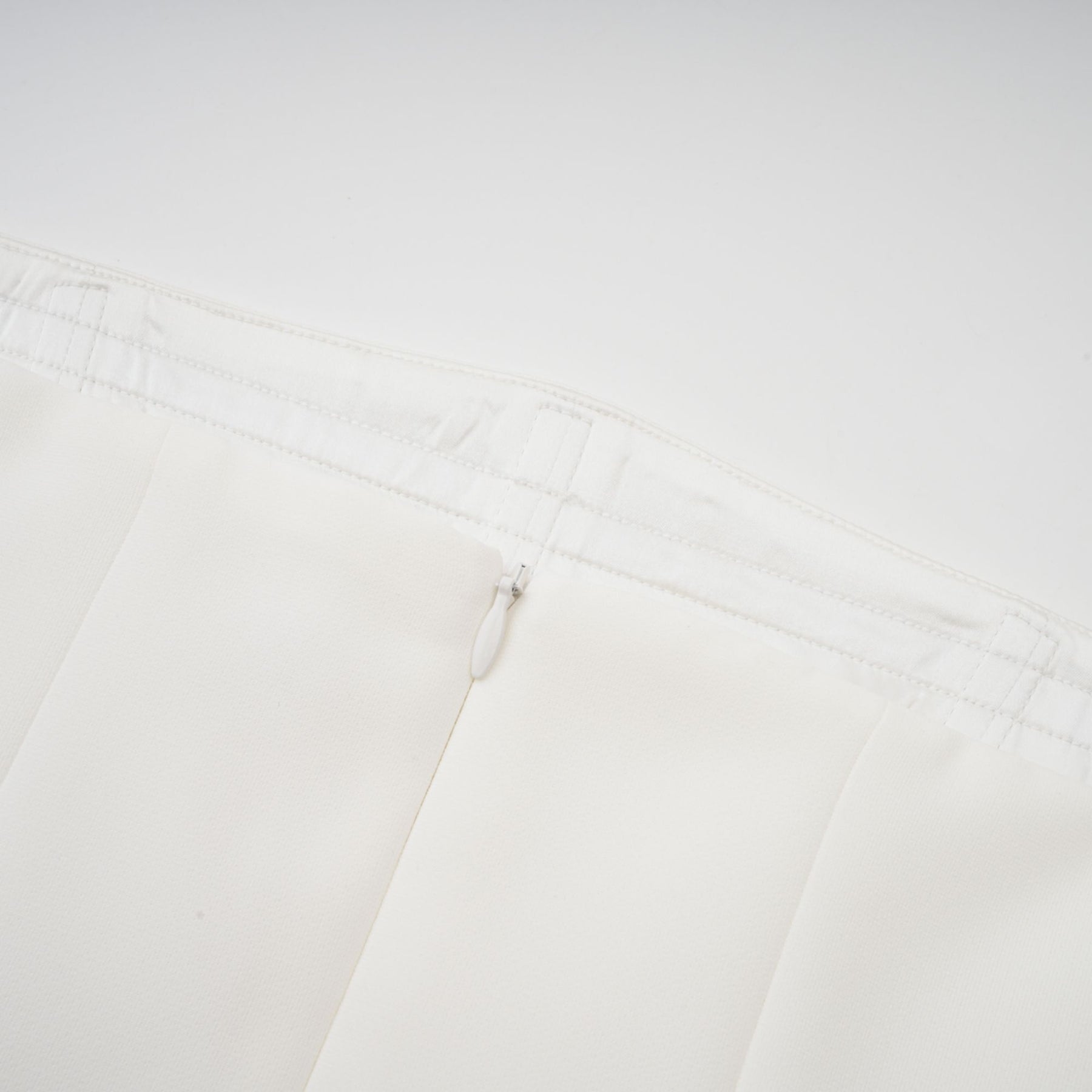 Enrica Maxi Dress - Off - Shoulder Style - Strapless Design - Pleated Feature - Ruffled Trim Detail