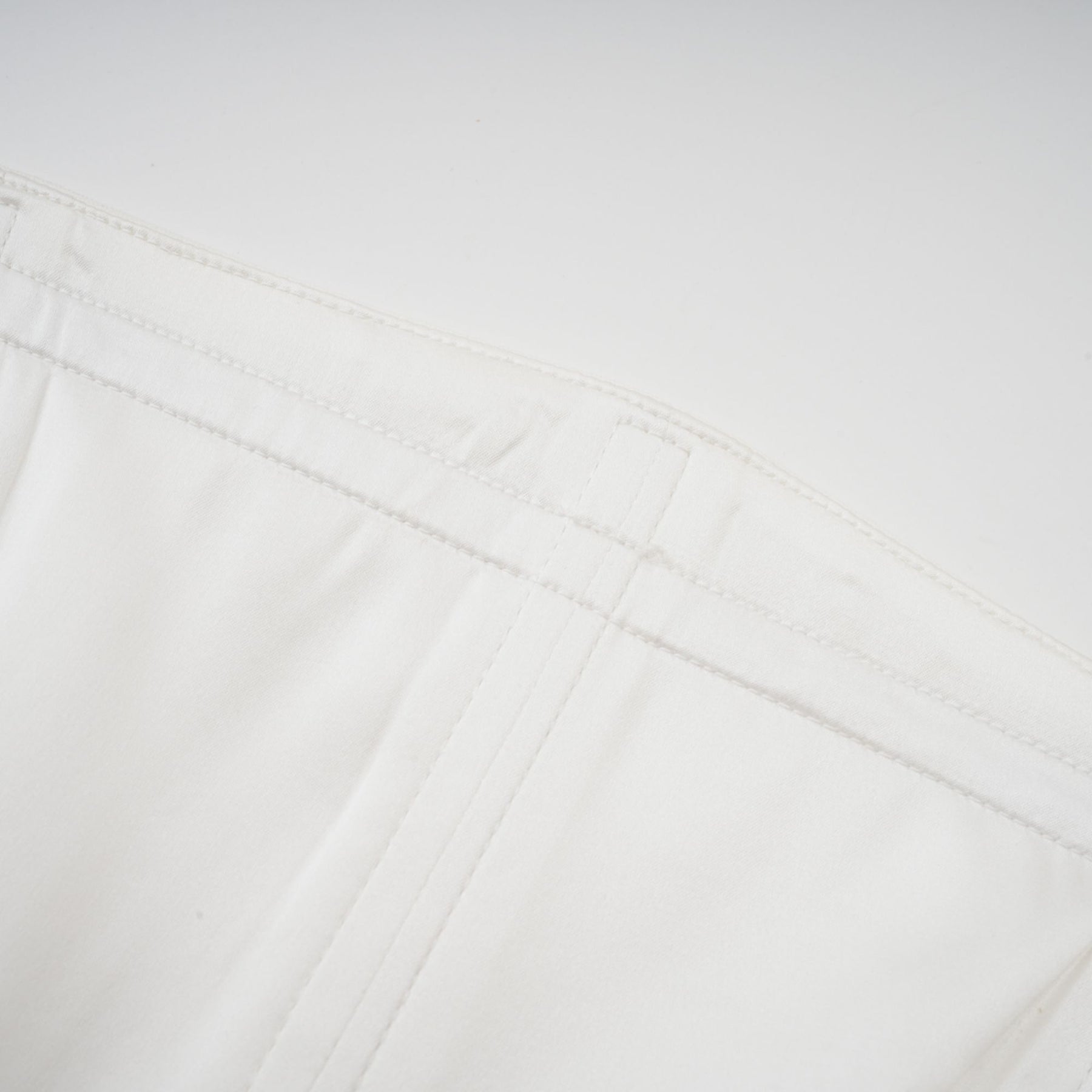 Enrica Maxi Dress - Off - Shoulder Style - Strapless Design - Pleated Feature - Ruffled Trim Detail