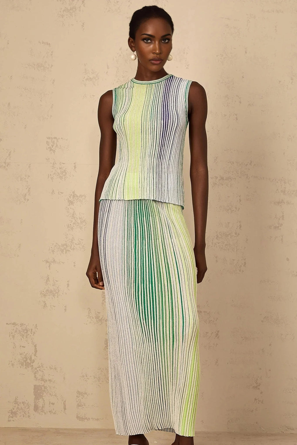 Ester Top & Skirt Set with Contoured Fit and Textured Lines in Green