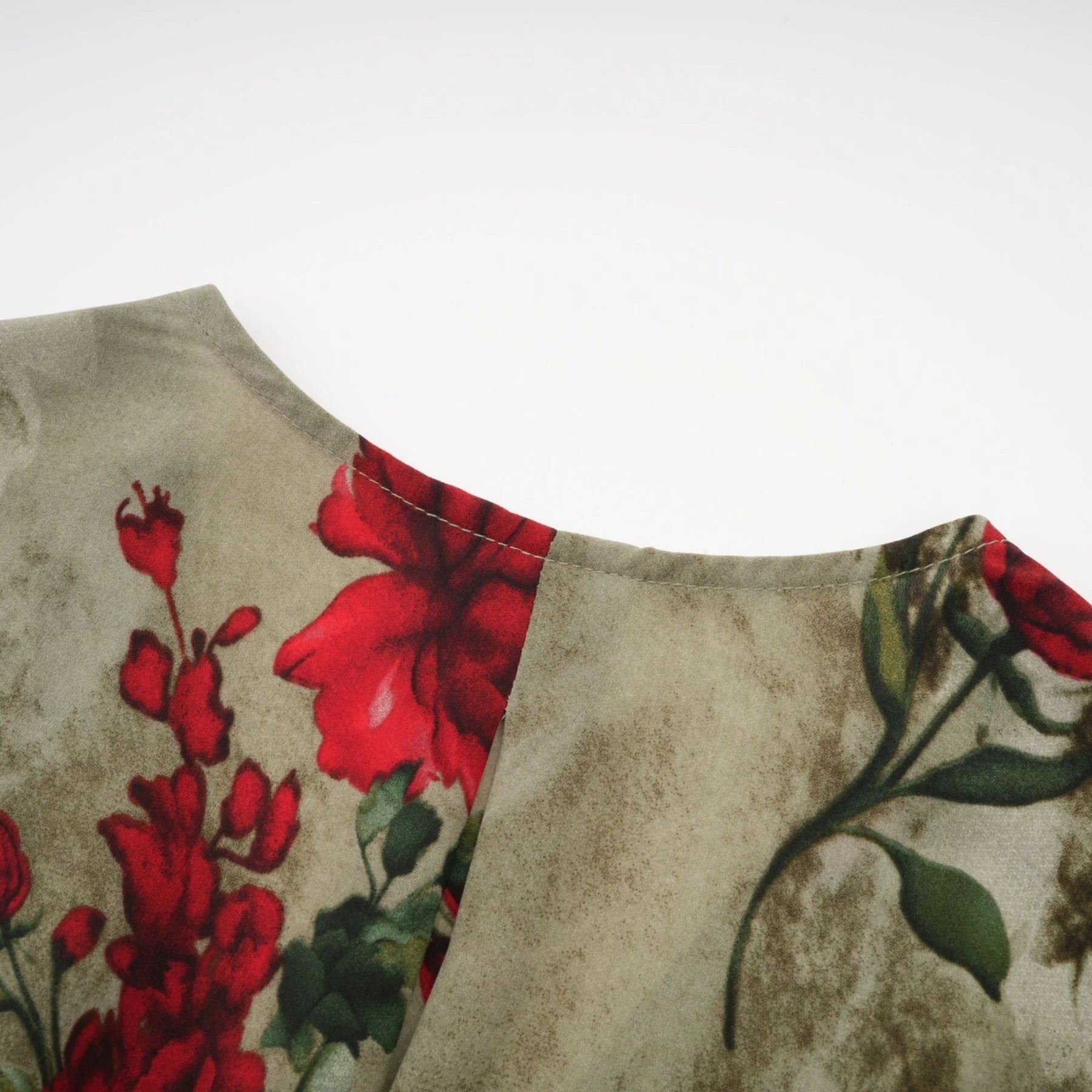 Faith Floral Midi Dress - V - Neck Design - Short Sleeve - Pleated Detailing - Front Button Closure
