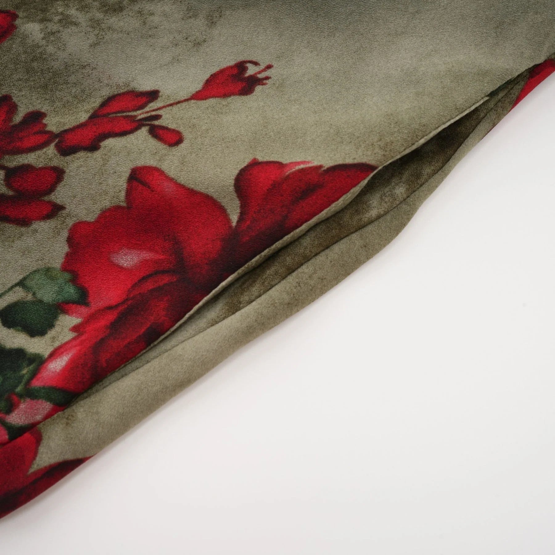 Faith Floral Midi Dress - V - Neck Design - Short Sleeve - Pleated Detailing - Front Button Closure