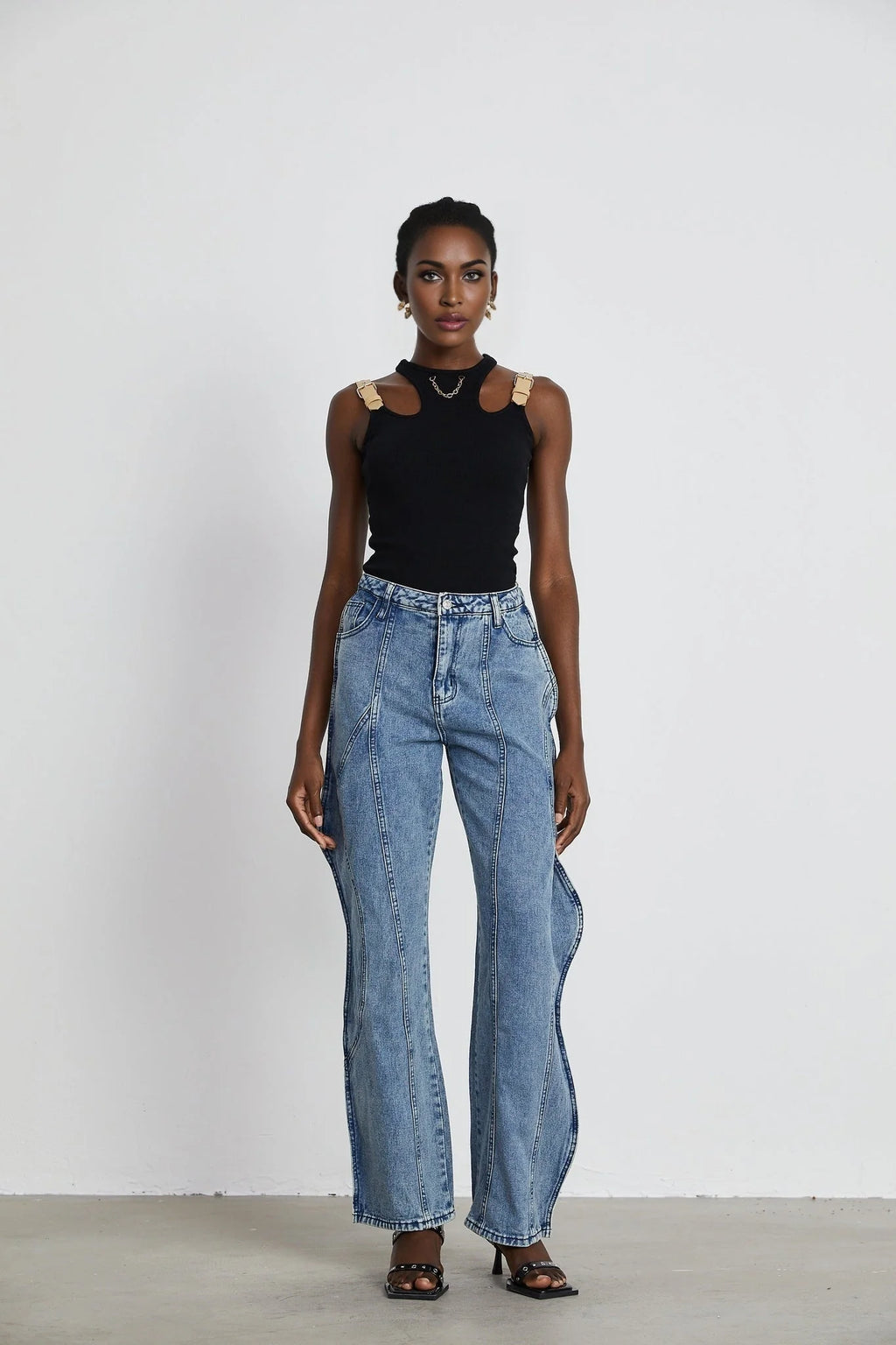 Flora Jeans - High Waist - Wide Leg - Slouch Body - Asymmetric Design