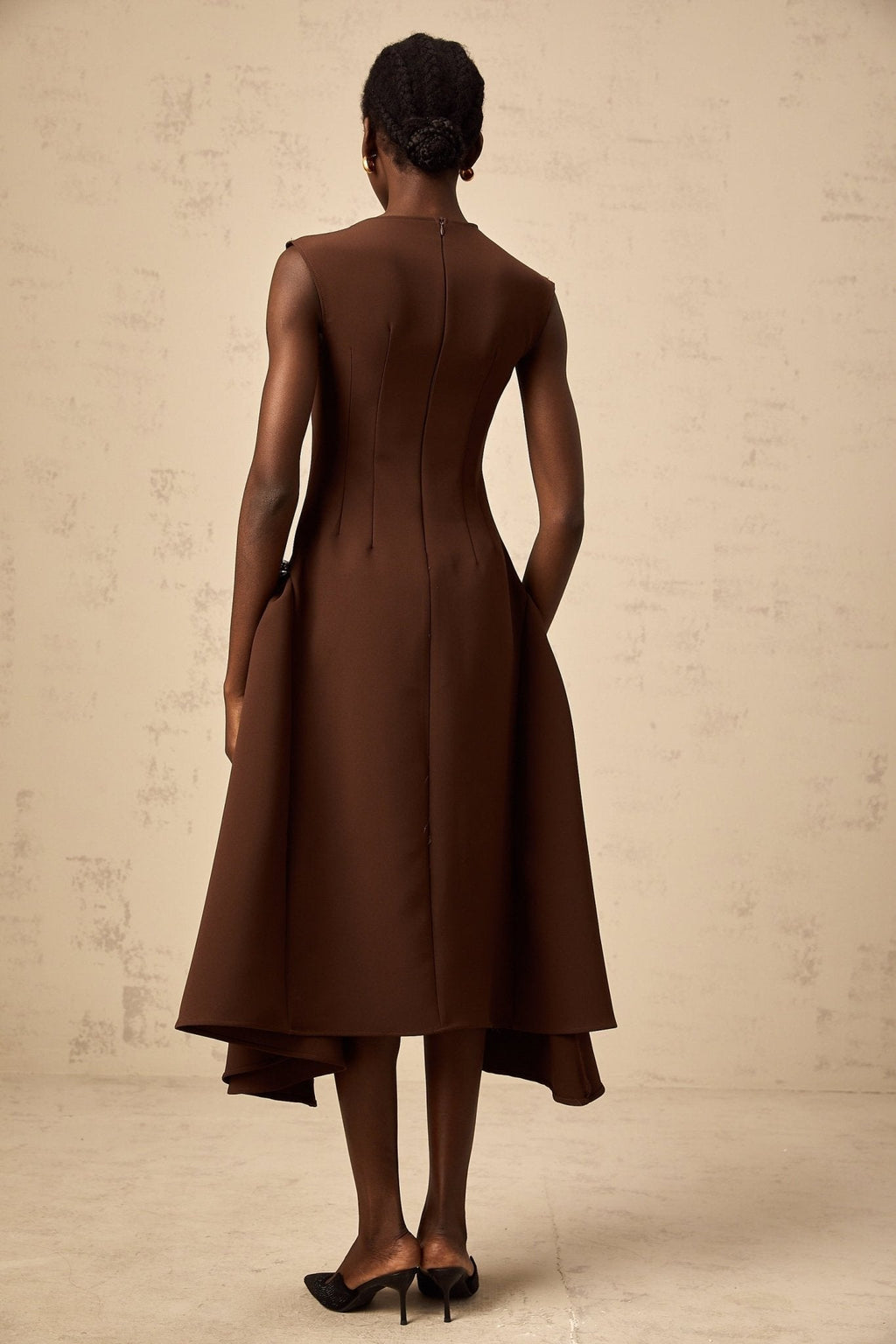 Giada Midi Dress - Twill weave - Crew neck - Cape sleeves - Asymmetric design