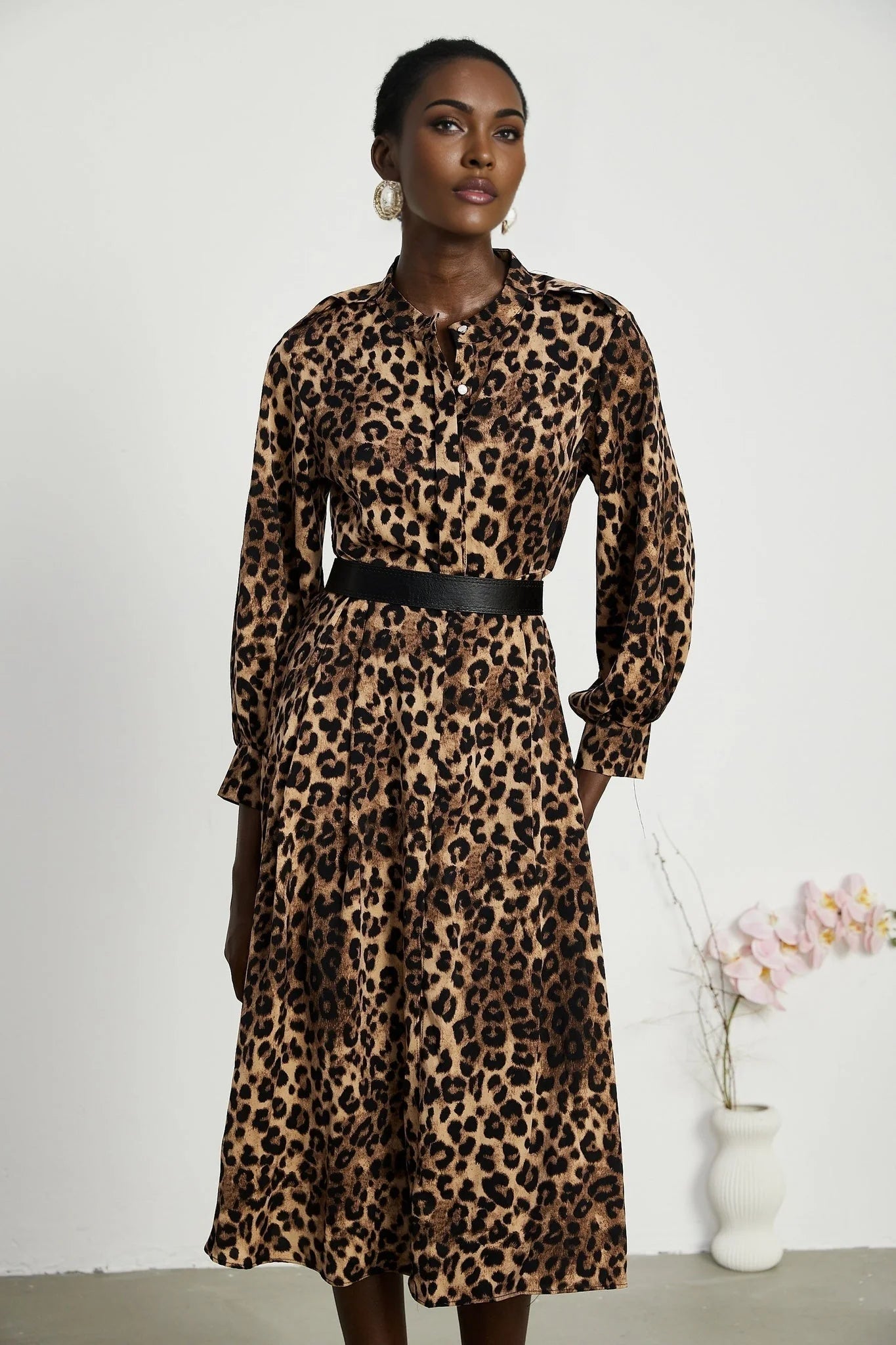 Giuliana Midi Dress - Stylish Design - Fashion Item