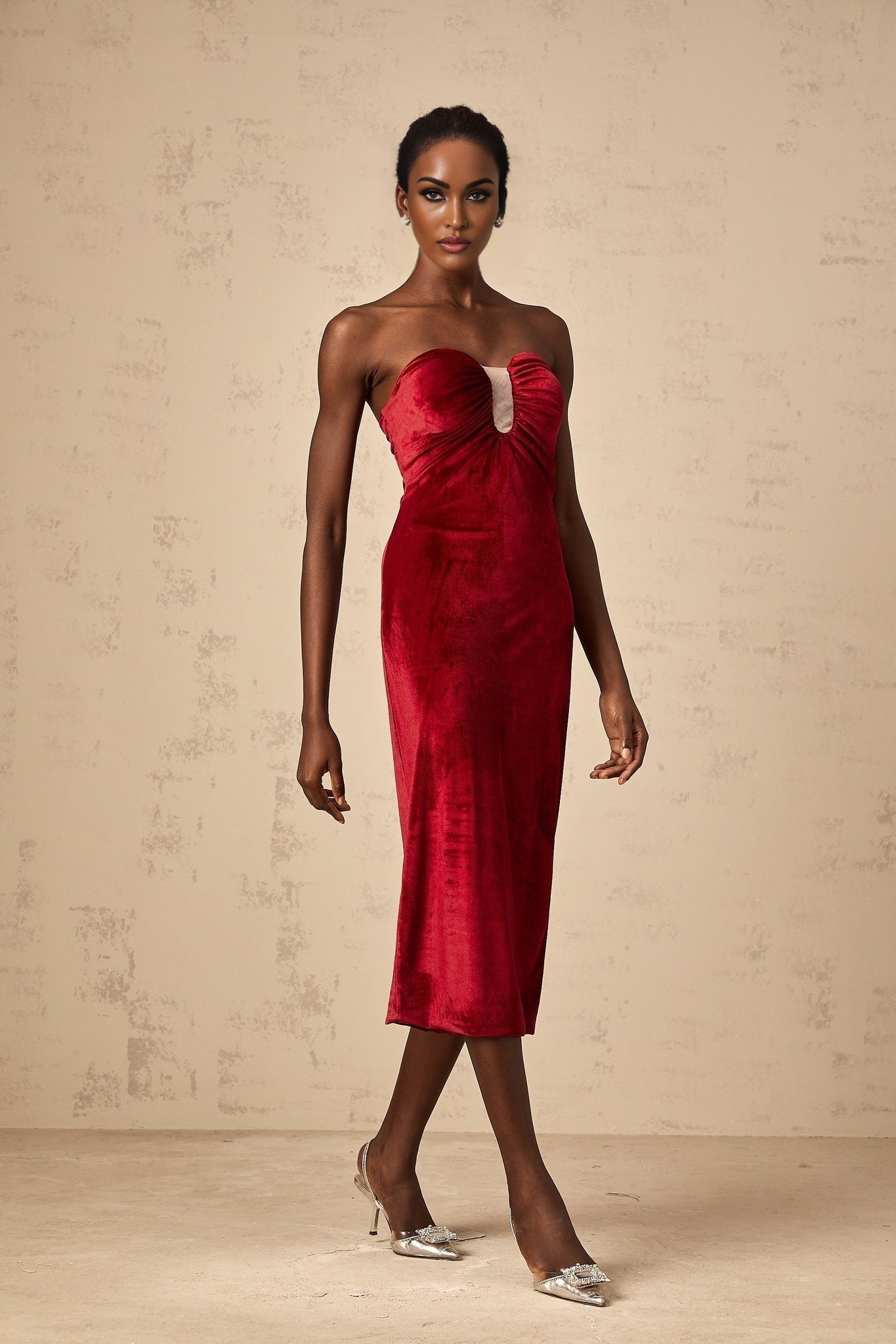 Grazia Midi Dress - Off the Shoulder Style - Sweetheart Neckline - Luxurious Velvet Finish - Rear Slit