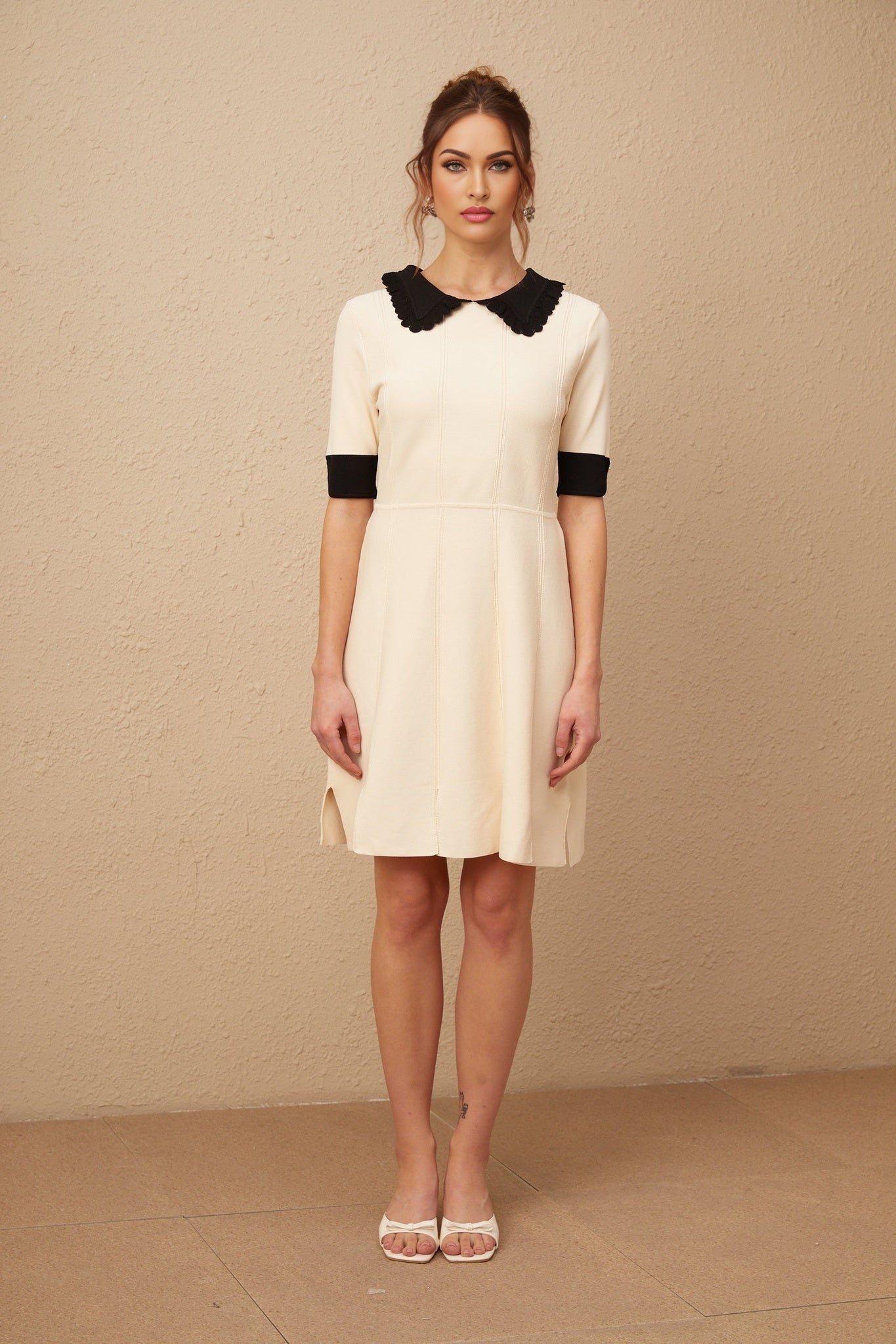 Grazia Mini Dress - Short Sleeves - Lapels - Contrast Colors - Split - hem Design