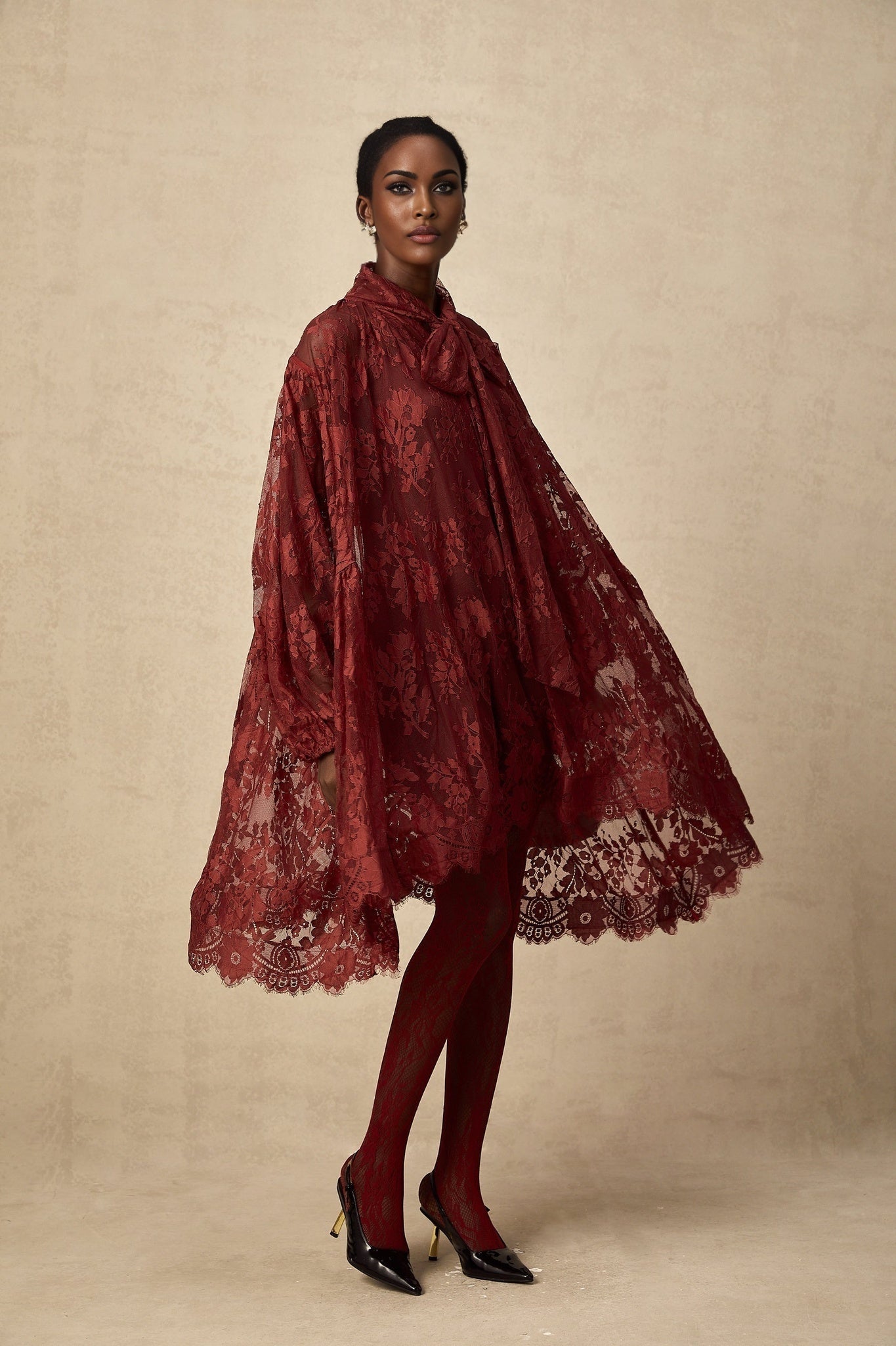 Guendalina Dress - Chantilly Lace - Long Sleeve - Knee - Length