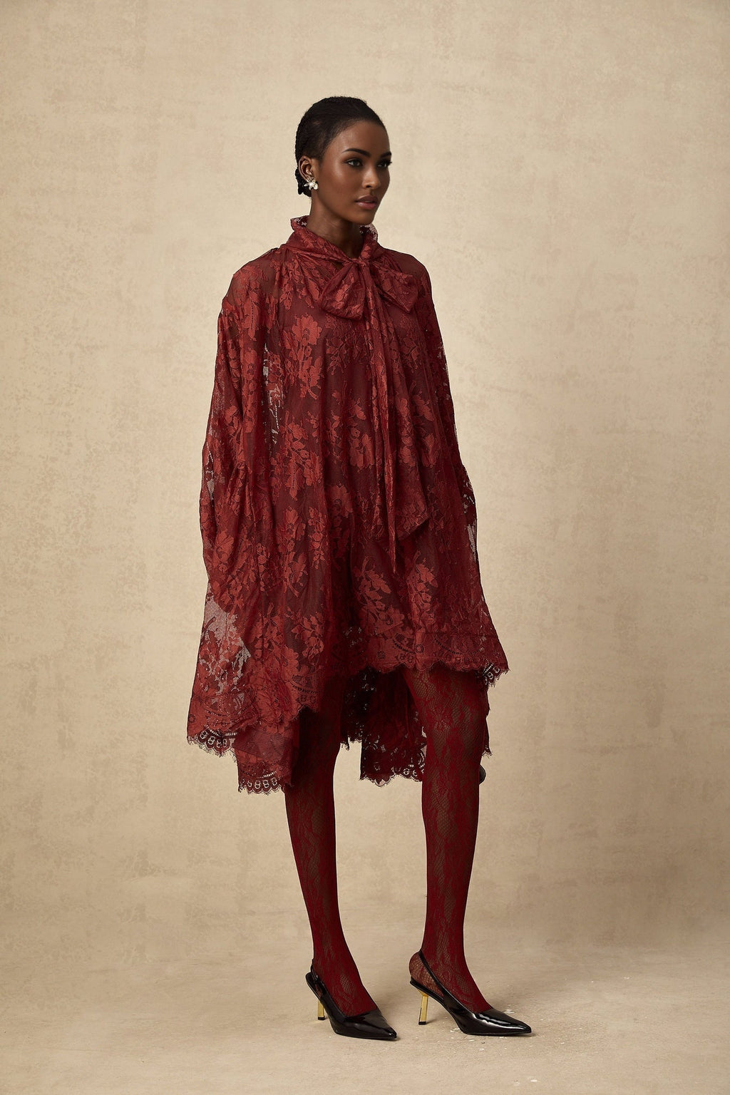 Guendalina Dress - Chantilly Lace - Long Sleeve - Knee - Length