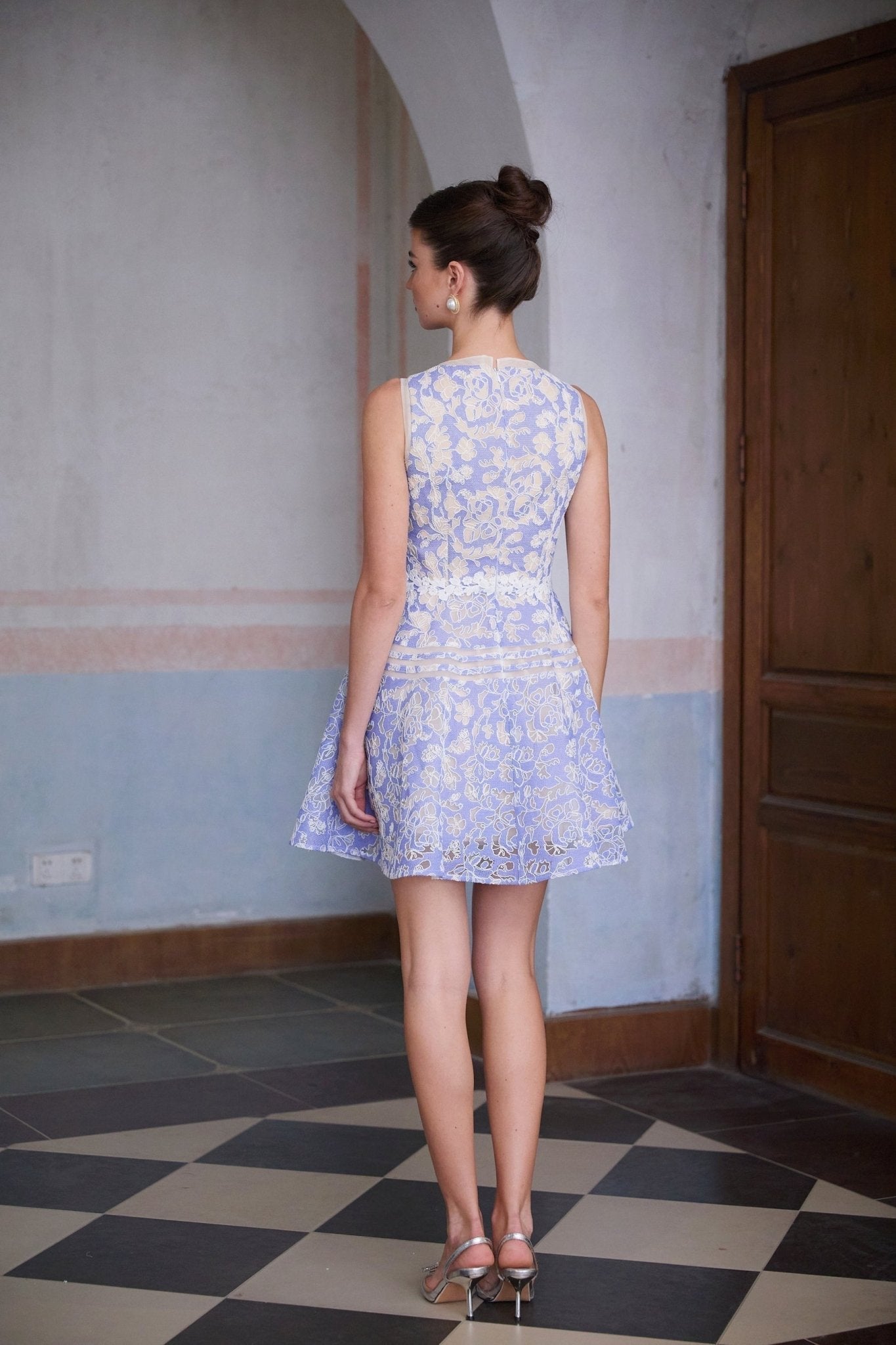 Isabelle Mini Dress - Crochet Lace - Tulle Design - Crew Neck - Flower Appliqu & Puff Skirt