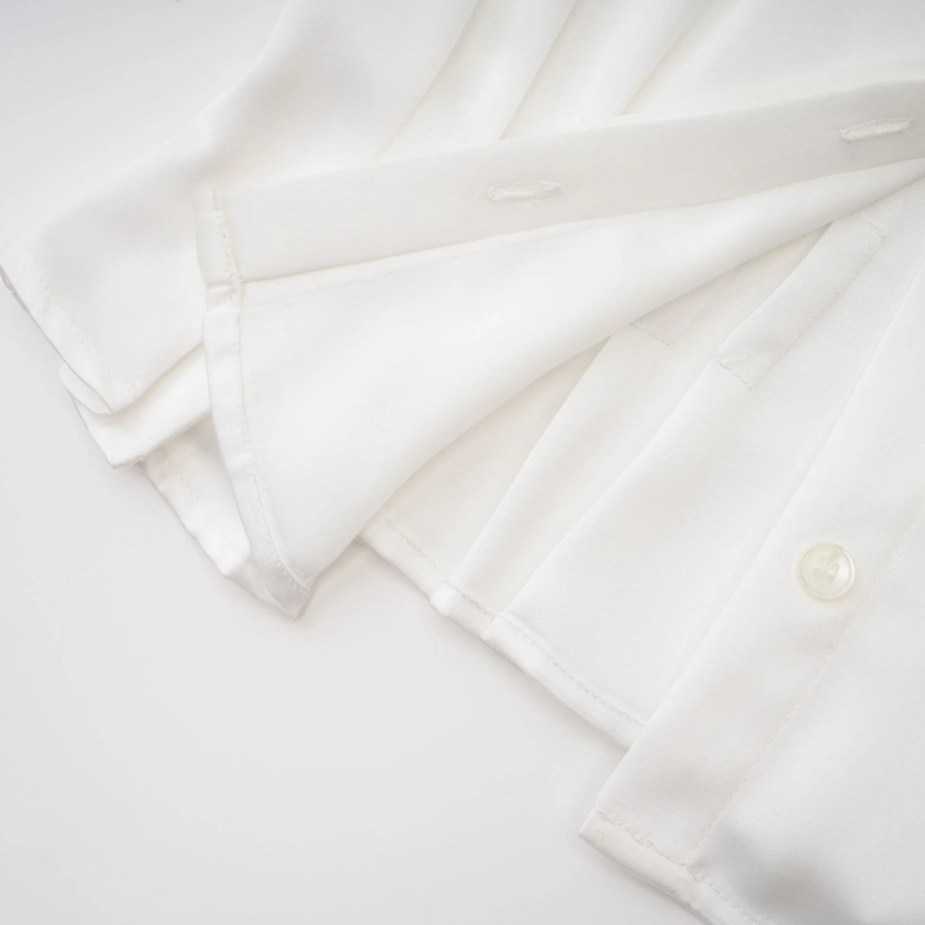 Julia Vest, Shirt & Skirt - Vest Shirt & Skirt - Contrasting & - U - shaped Collar - Ruffled Trim - Pleated Details