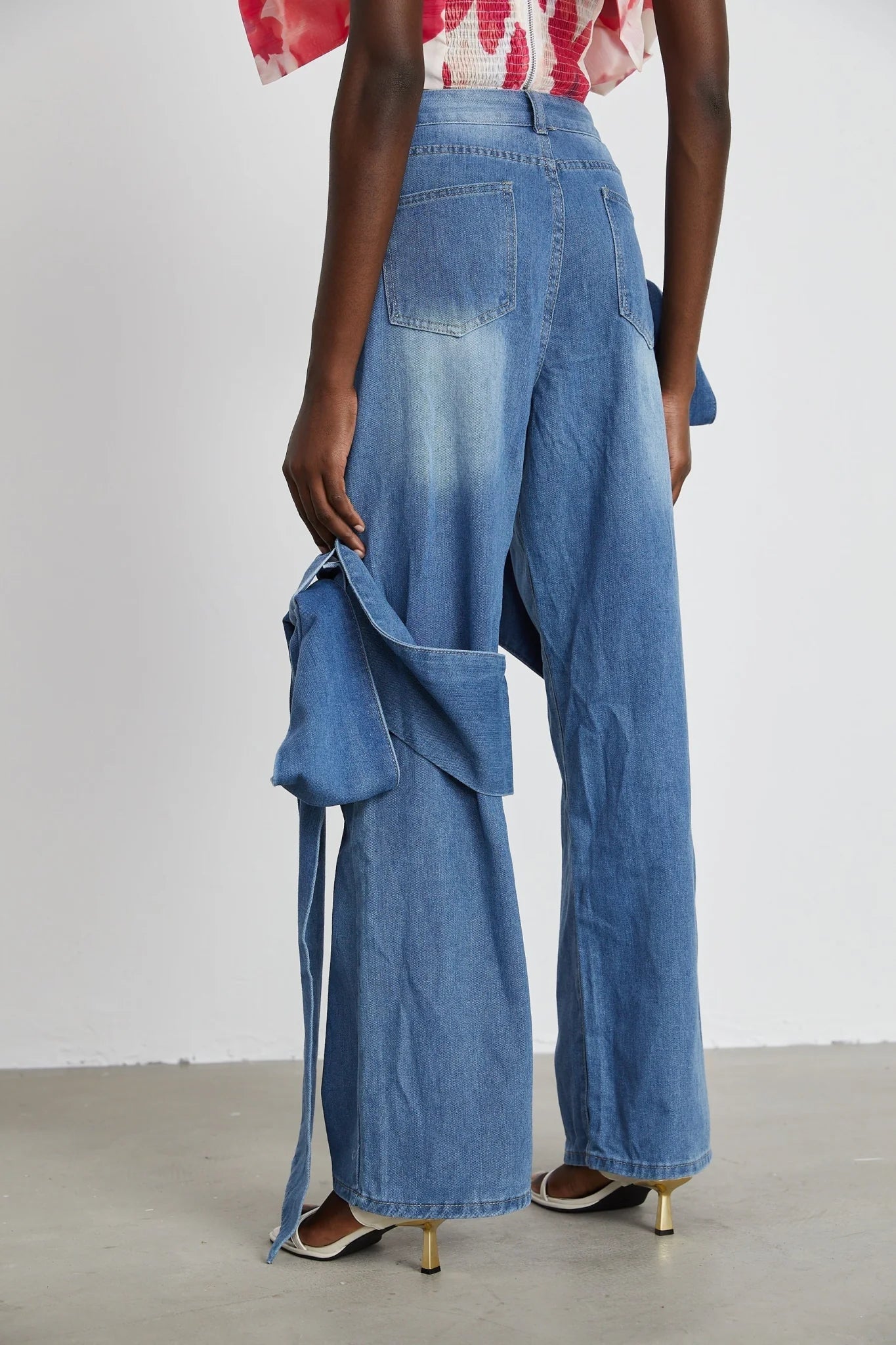 Khloe Jeans Wide Leg with Bow Detail